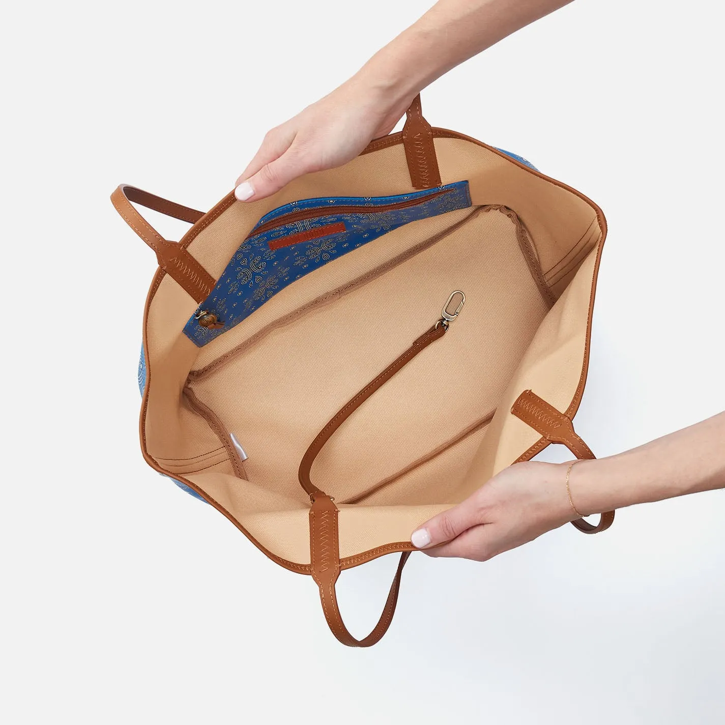 All That Tote In Coated Canvas - Blue Journey Bandana