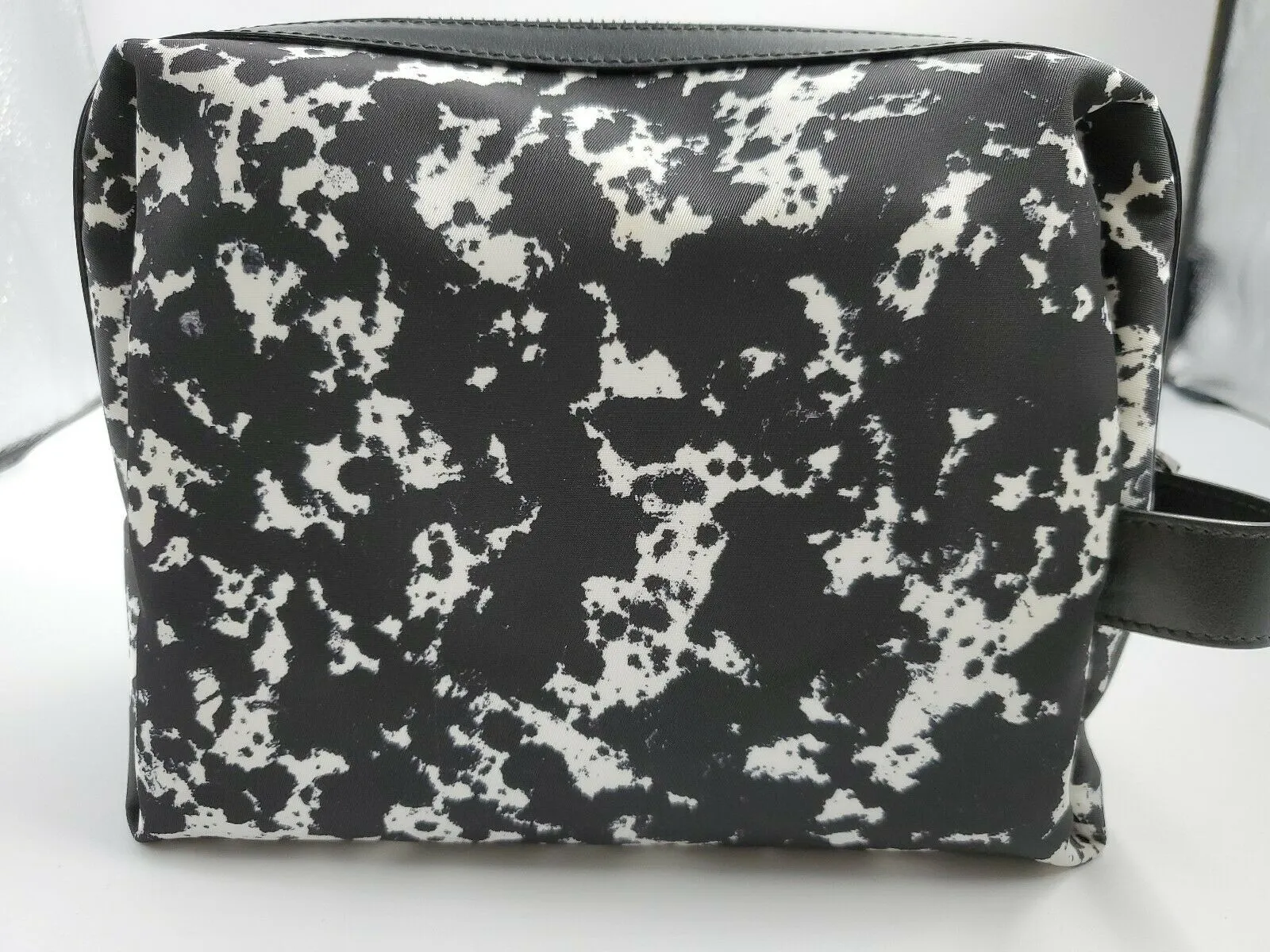 Bally Mallory Men's 6214641 Black/White Essentials Accessories Bag