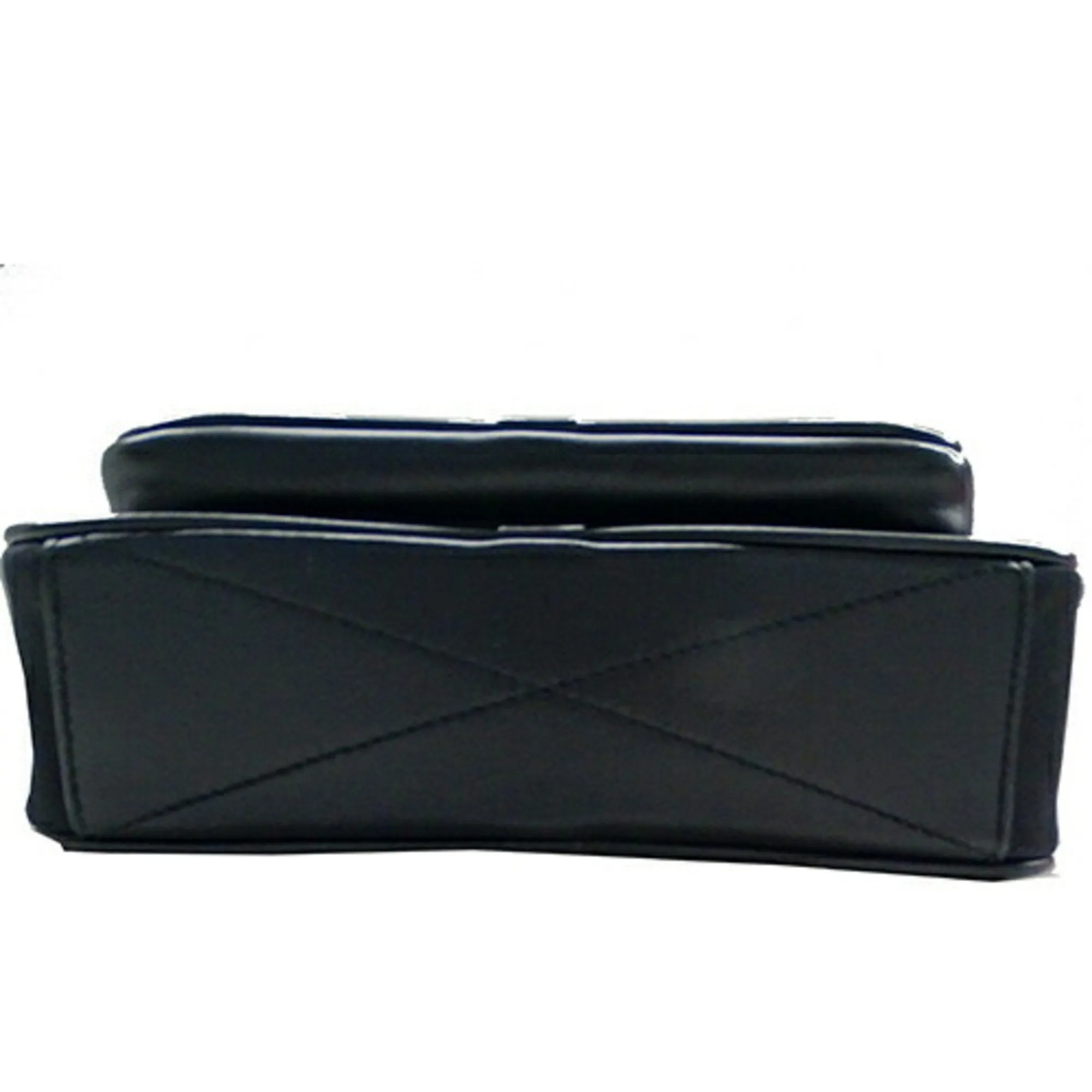 Burberry  Nylon Shoulder Bag (Pre-Owned)