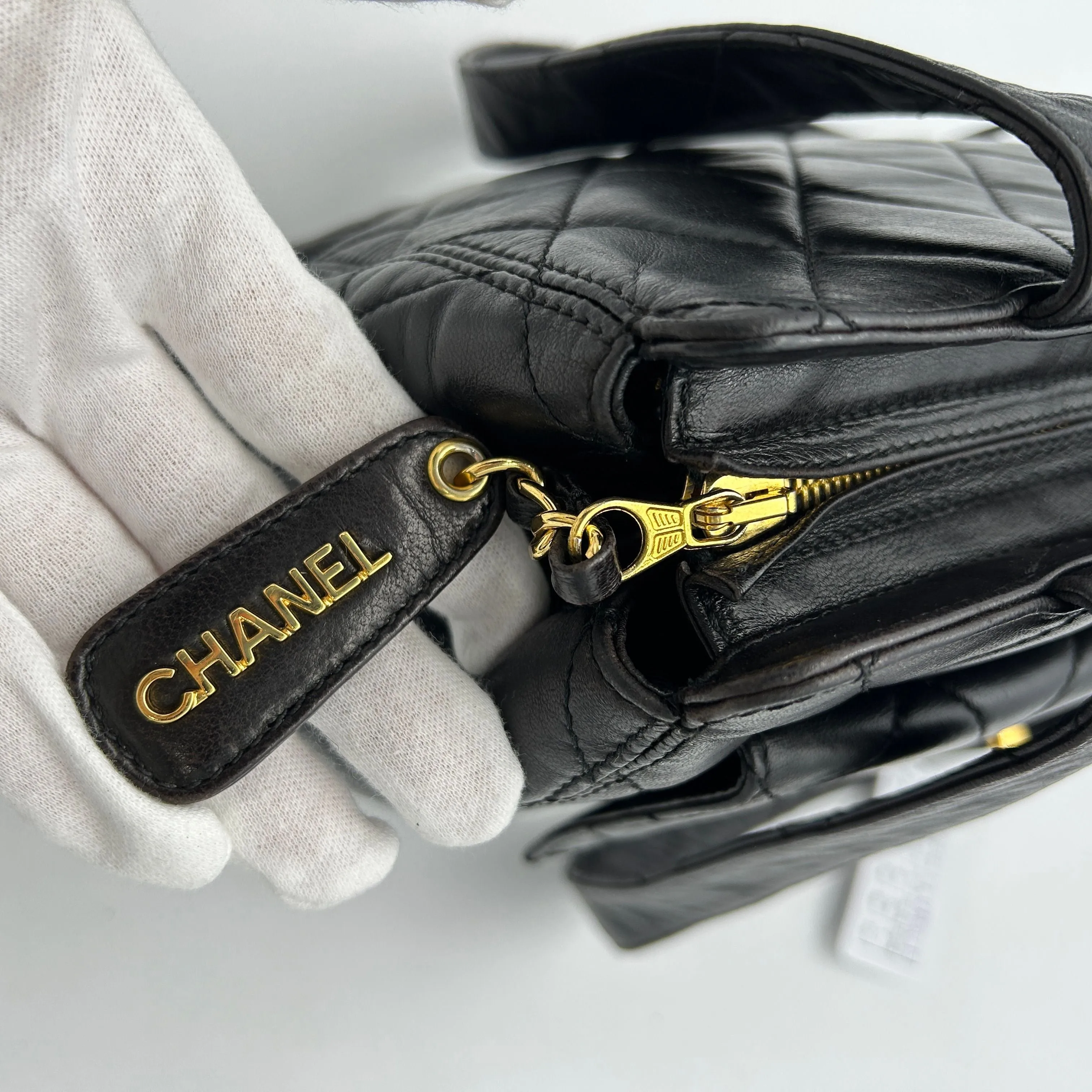 Chanel Vintage Quilted CC Pocket Tote - Black Totes, Handbags ch9993vf