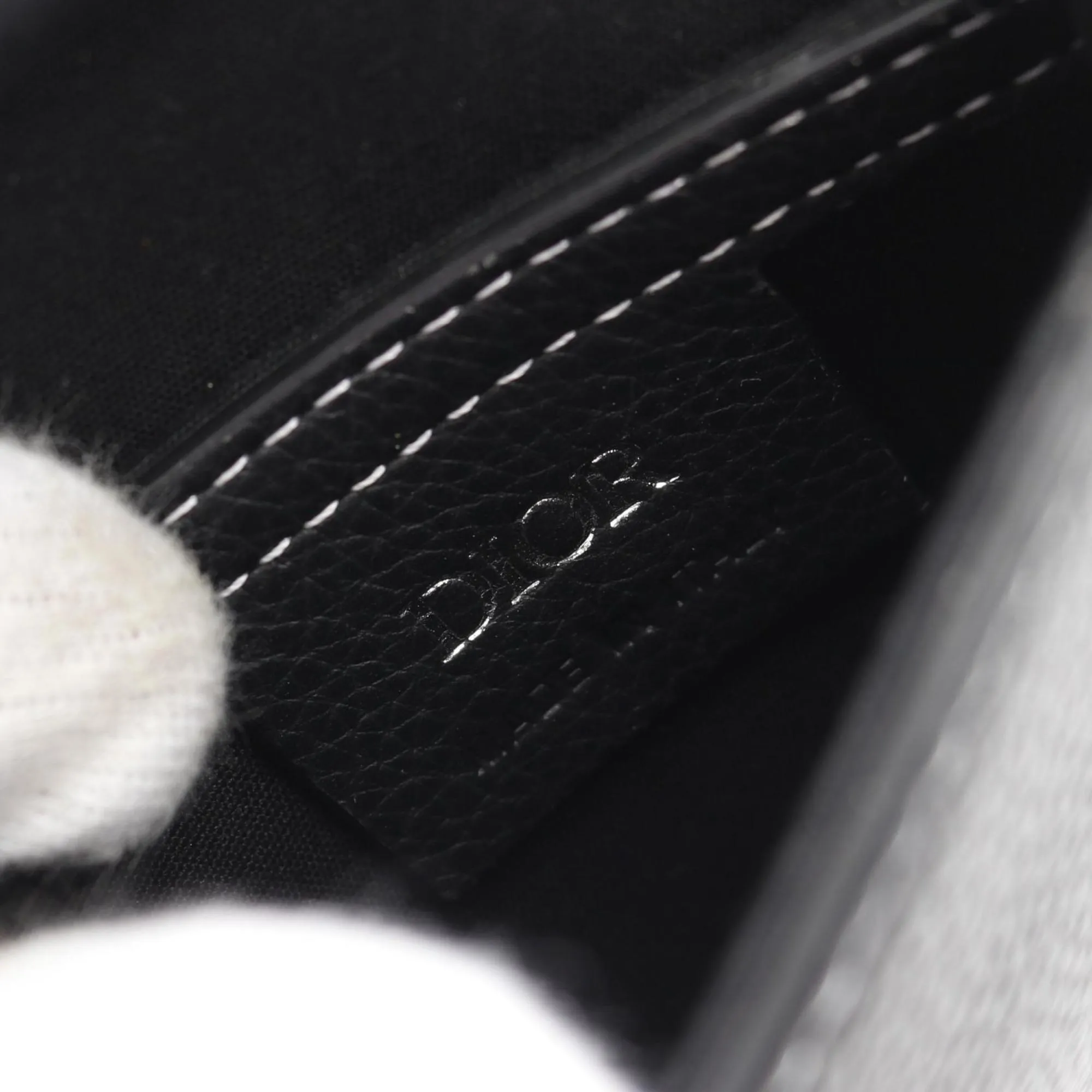 Christian Dior Leather Shoulder Bag (Pre-Owned)
