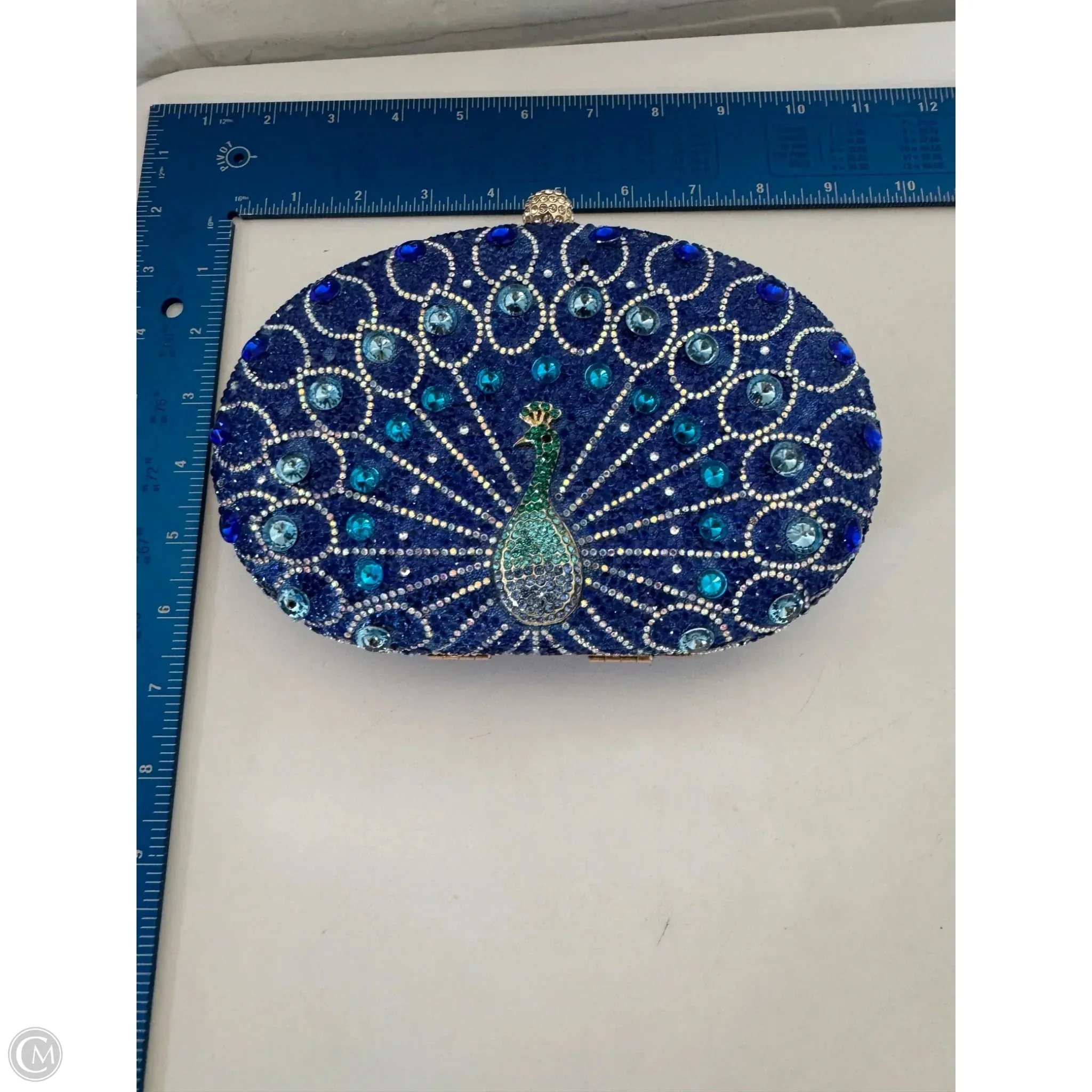Clutch By Clothes Mentor, Size: Medium