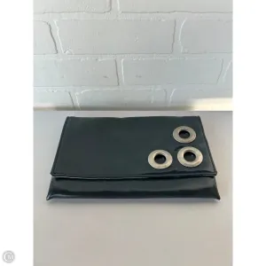 Clutch By Clothes Mentor, Size: Medium