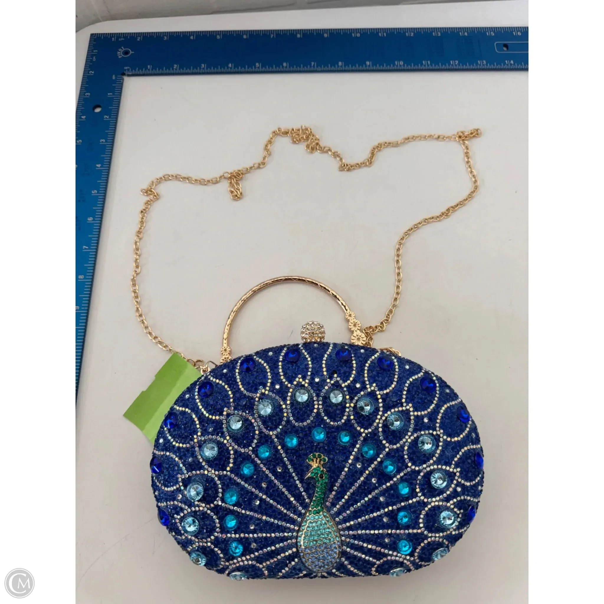 Clutch By Clothes Mentor, Size: Medium