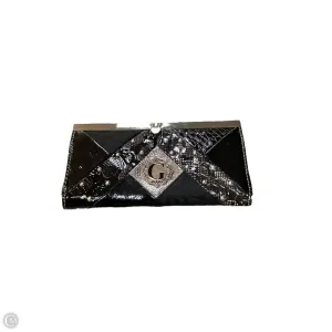Clutch By Cmc, Size: Medium