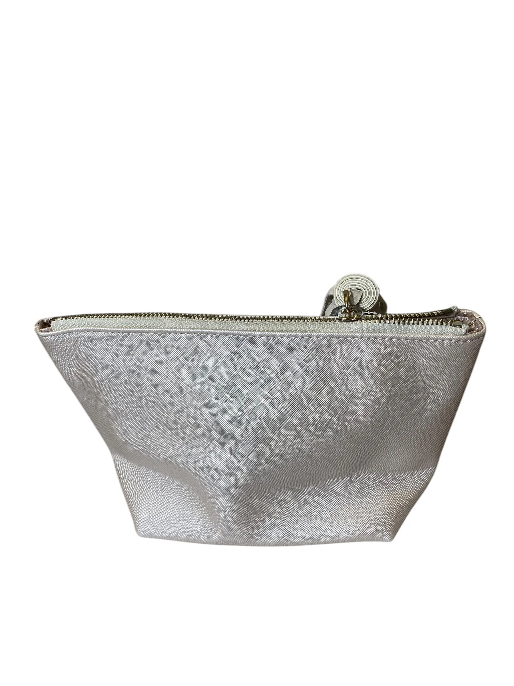 Clutch By Cmc  Size: Medium