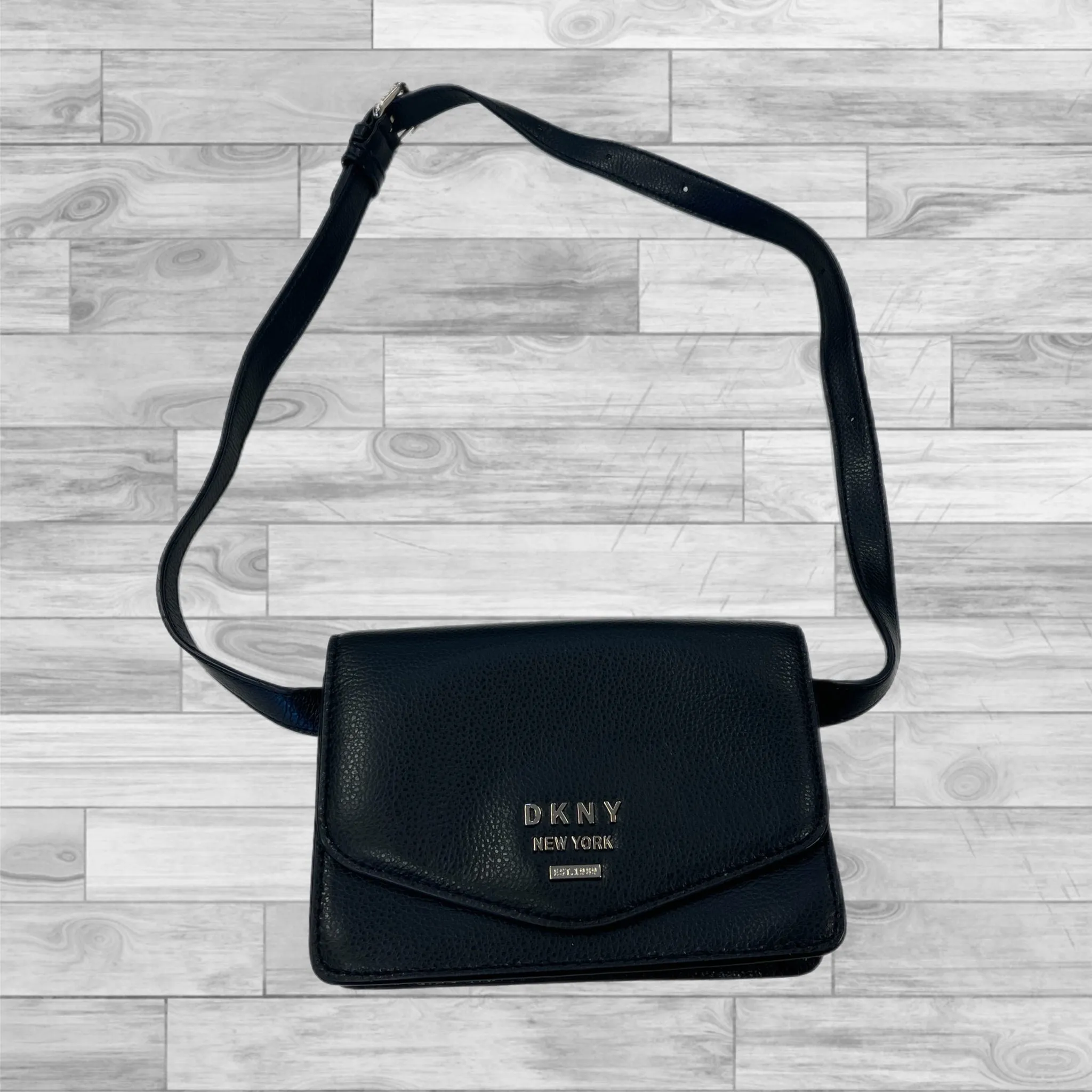 Clutch By Dkny, Size: Small