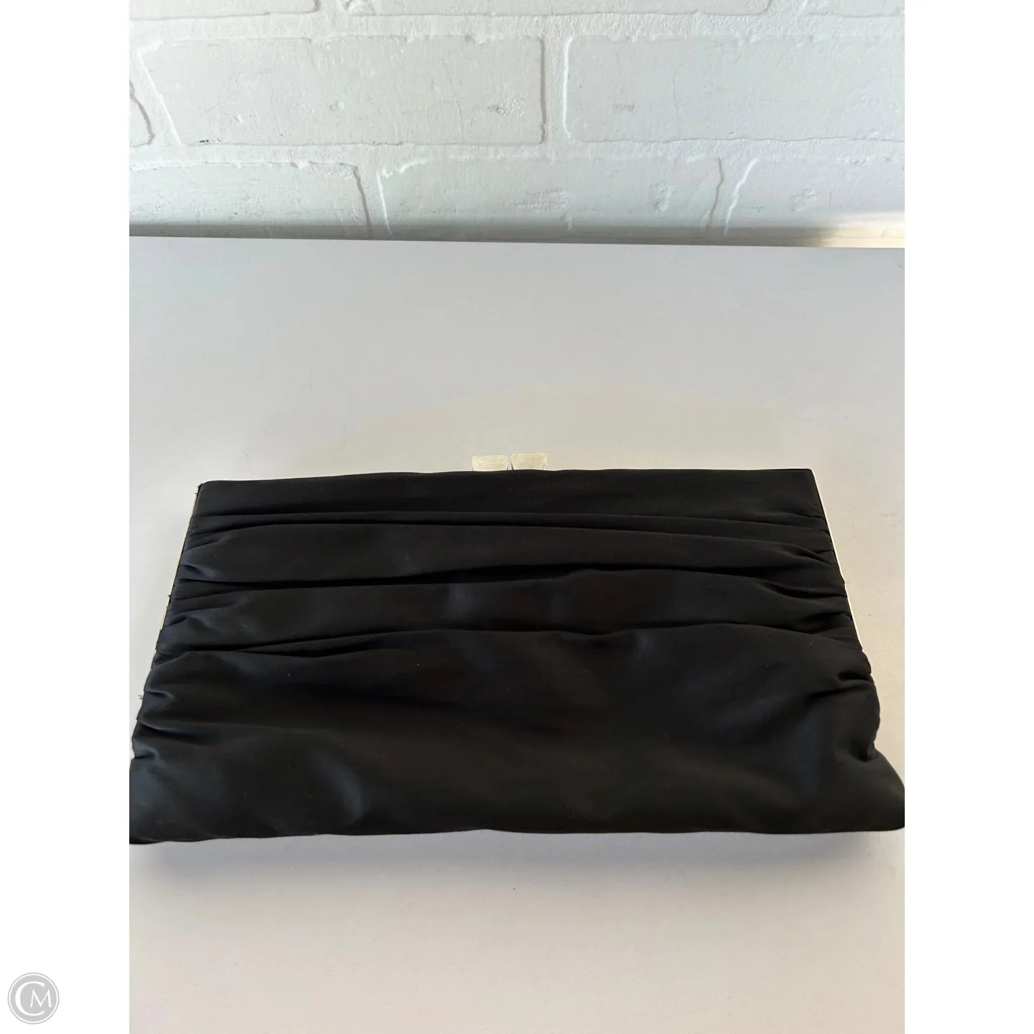 Clutch By Lulu Townsend, Size: Large