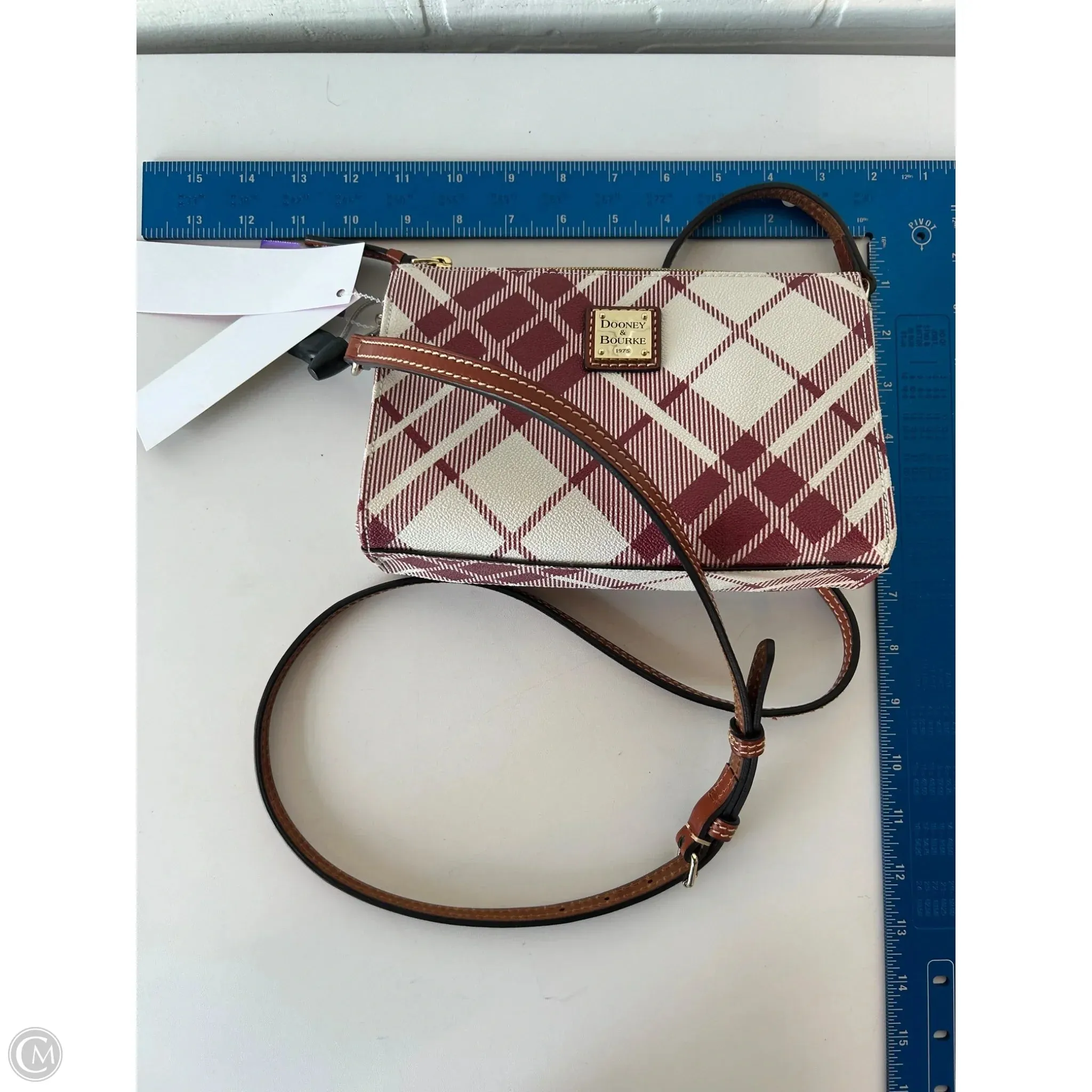 Clutch Designer By Dooney And Bourke, Size: Small
