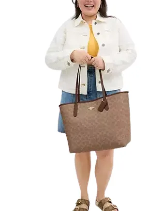 Coach City Tote Bag In Signature Canvas