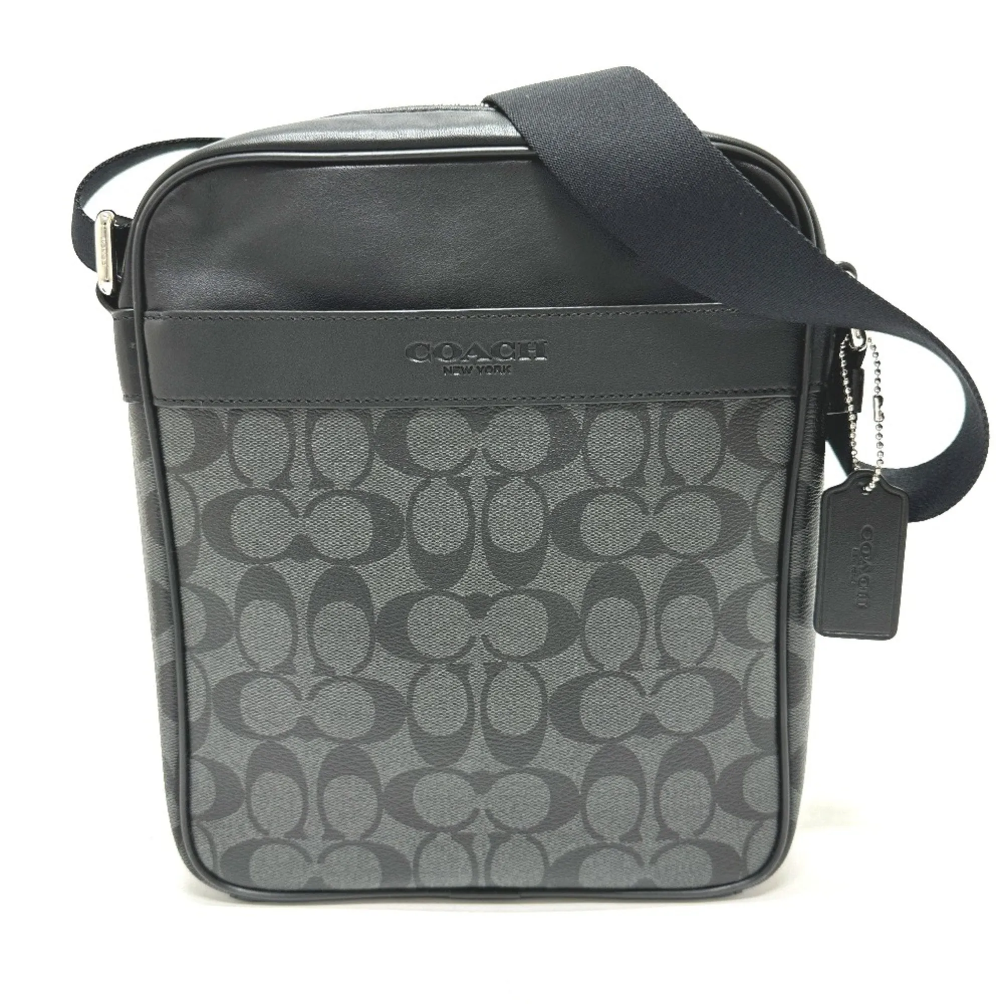 Coach  Leather Shoulder Bag (Pre-Owned)