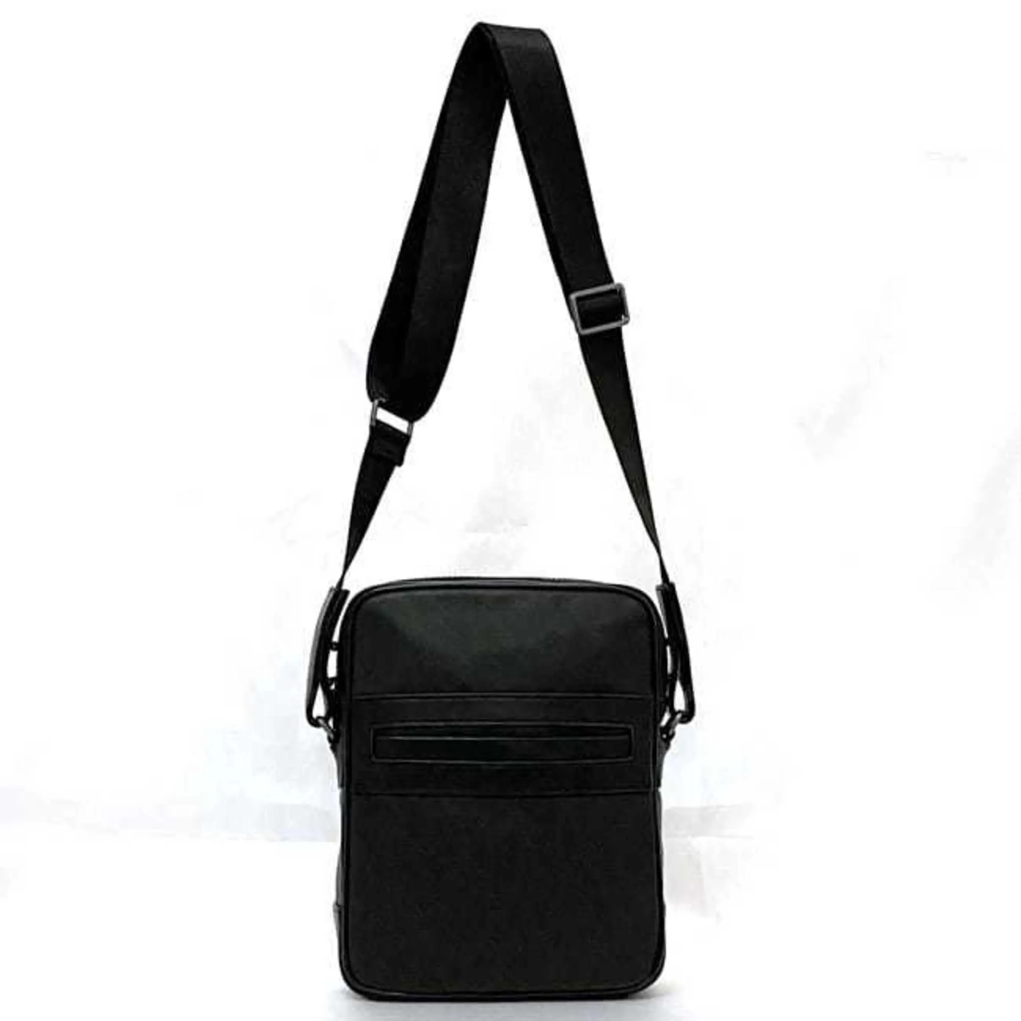 Dunhill Leather Shoulder Bag (Pre-Owned)