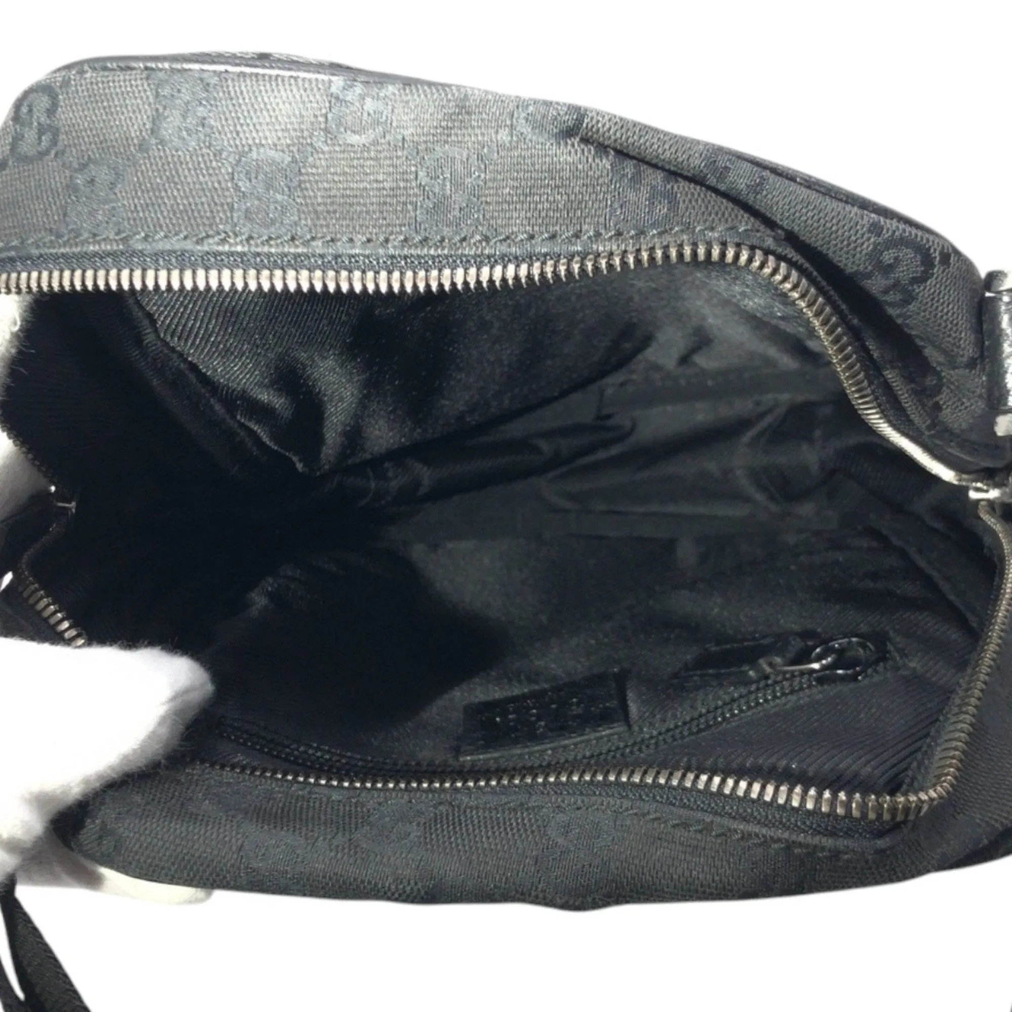 Gucci Gg Canvas Pochette Shoulder Bag (Pre-Owned)