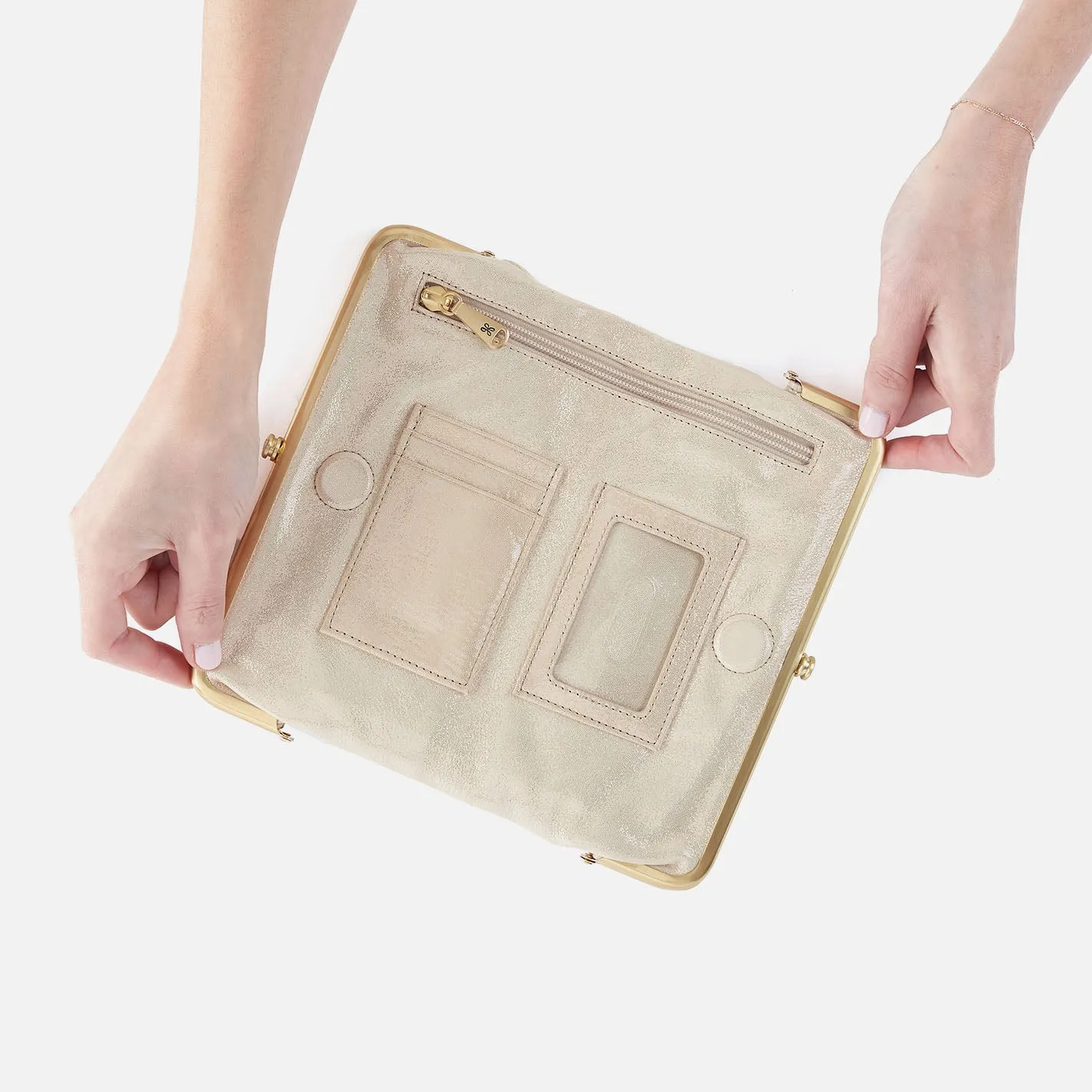 Lauren Clutch-Wallet In Metallic Leather - Sand Shimmer