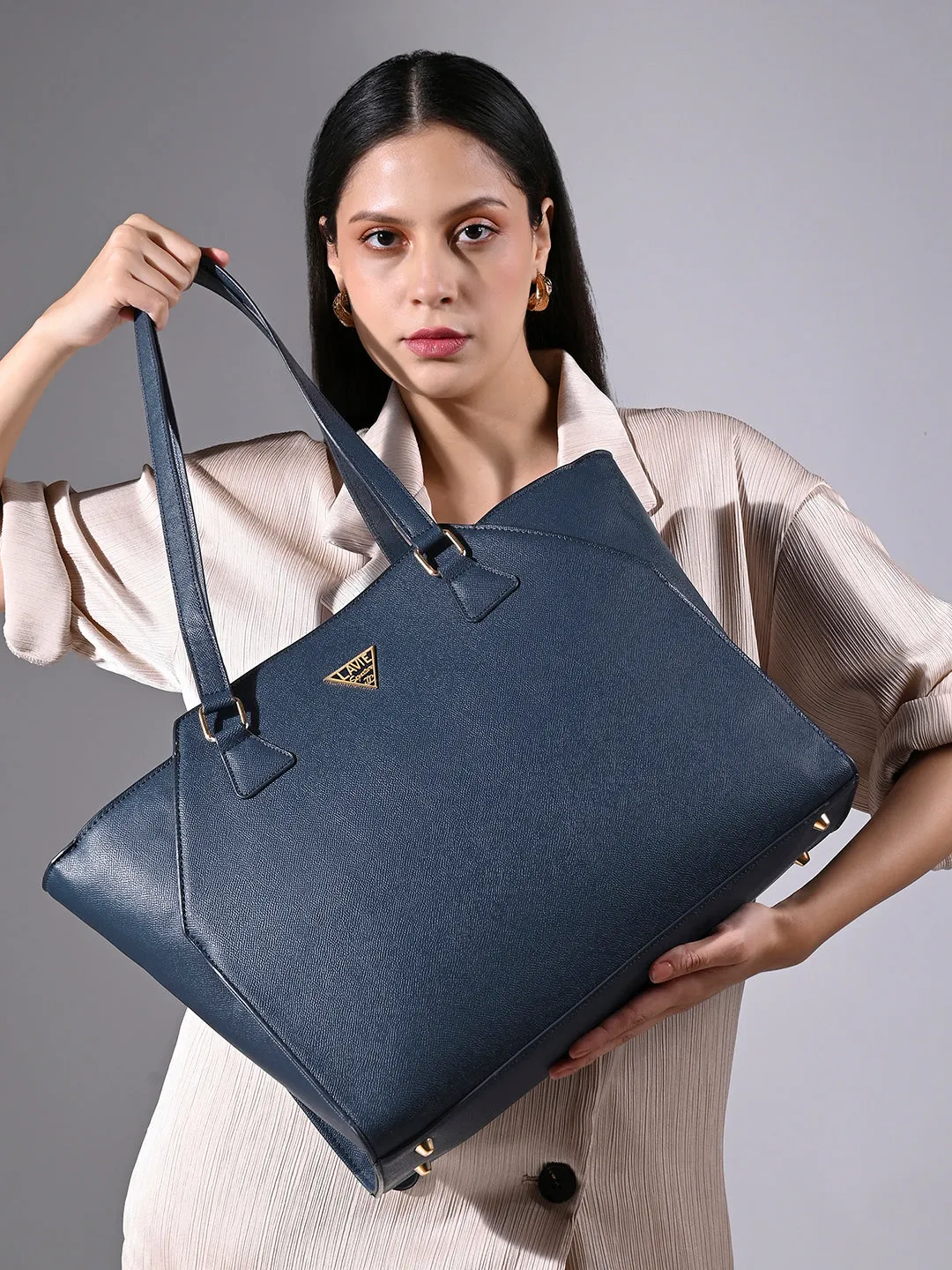 Lavie Signature Alaska Pro Large Black Womens Tote
