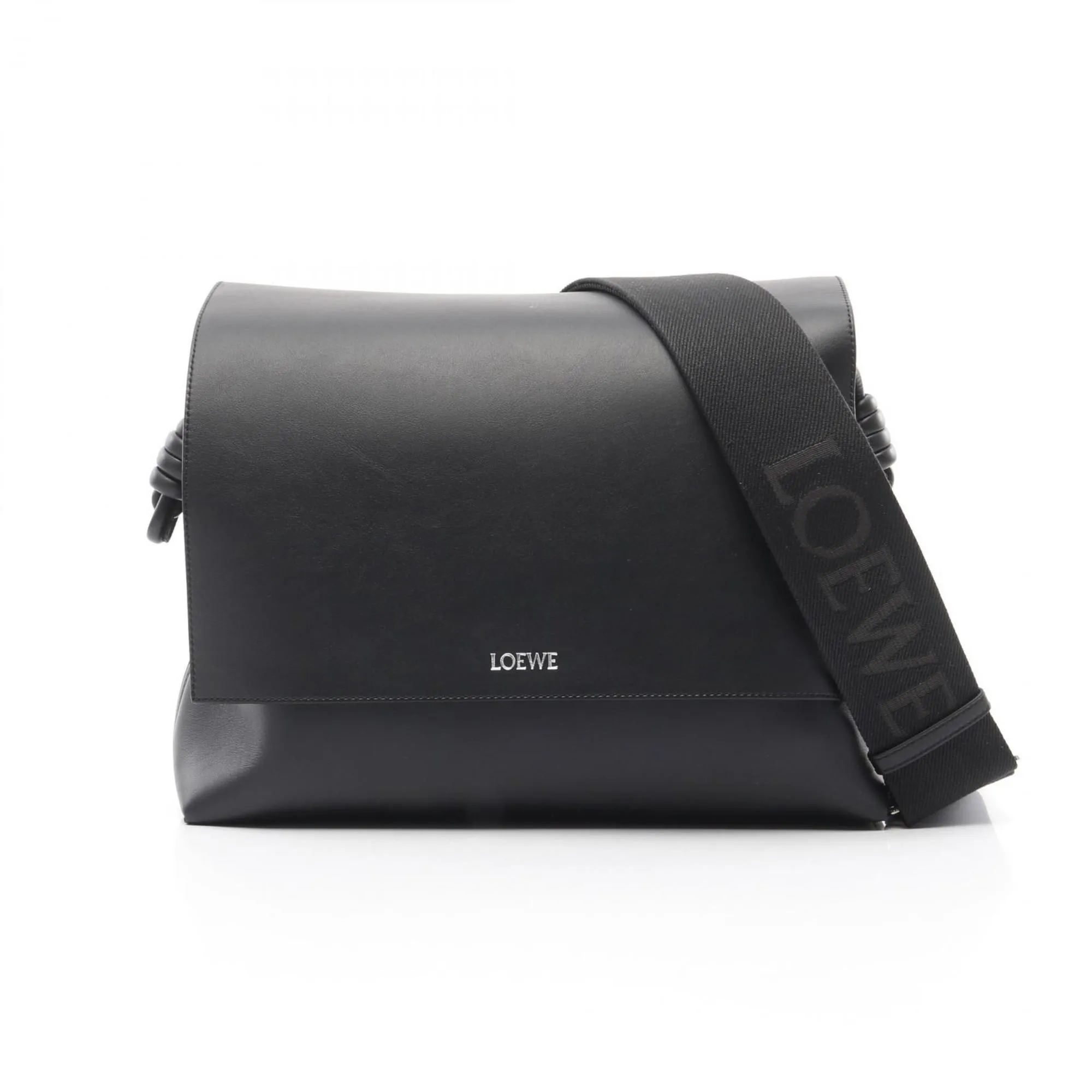 Loewe Leather Shoulder Bag (Pre-Owned)
