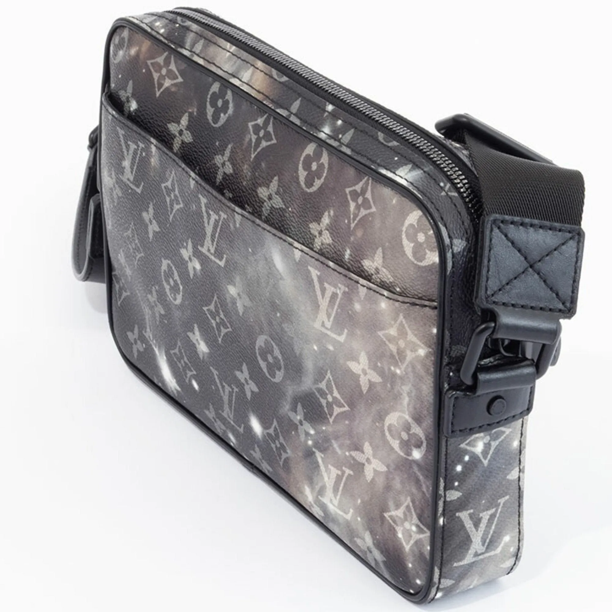 Louis Vuitton Canvas Shoulder Bag (Pre-Owned)