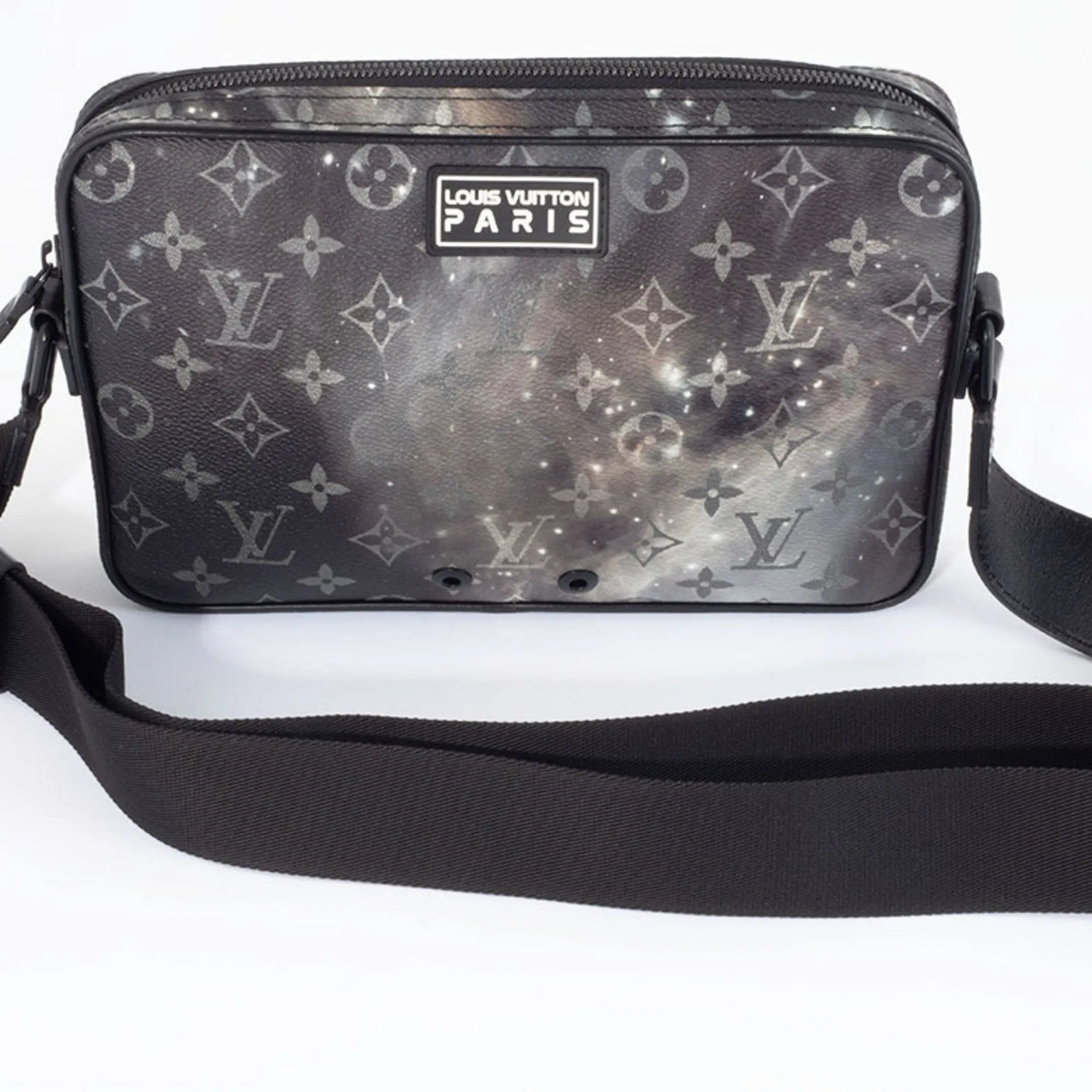 Louis Vuitton Canvas Shoulder Bag (Pre-Owned)