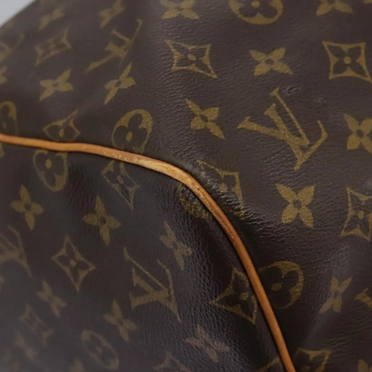 Louis Vuitton Keepall 55 Canvas Travel Bag (Pre-Owned)