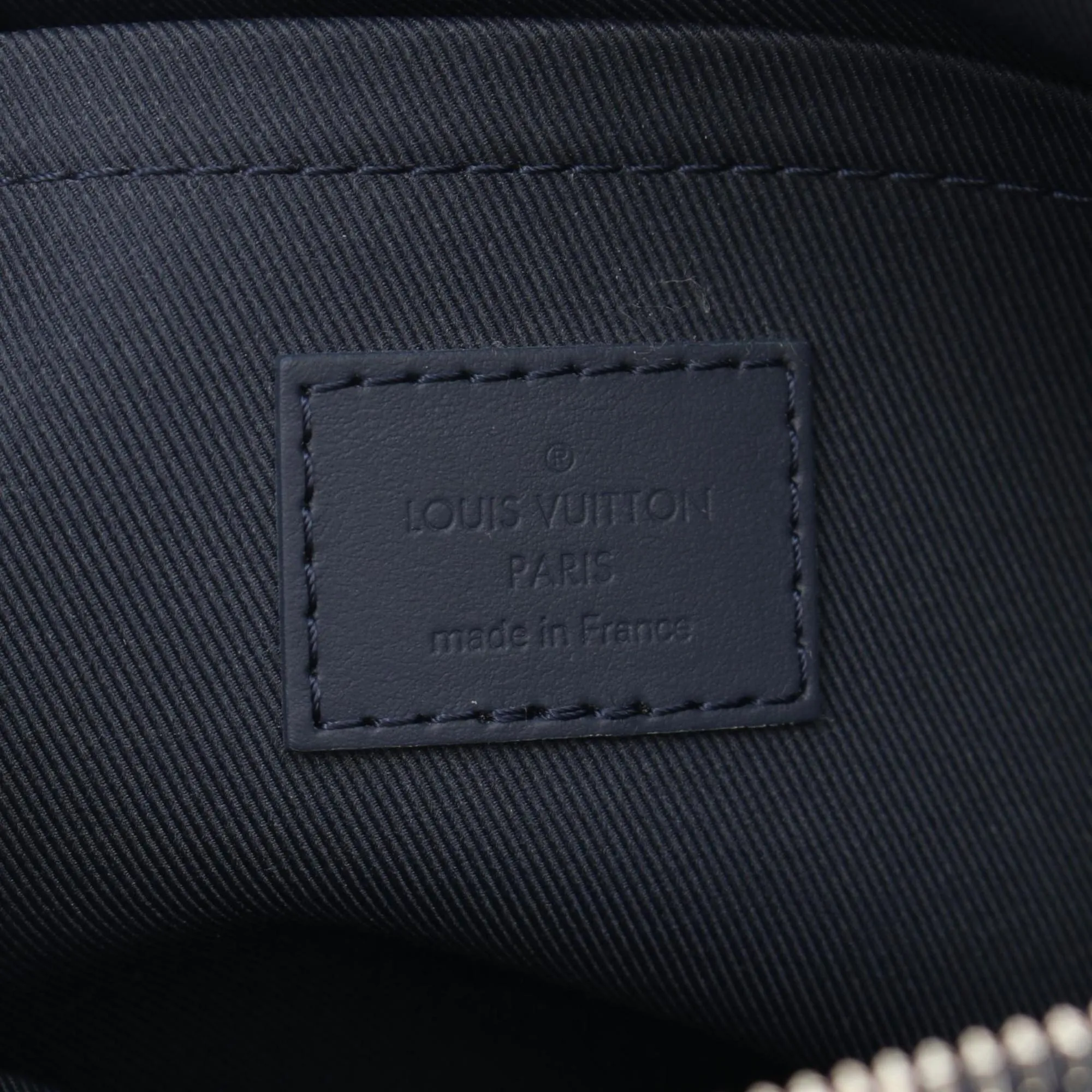 Louis Vuitton Leather Shoulder Bag (Pre-Owned)