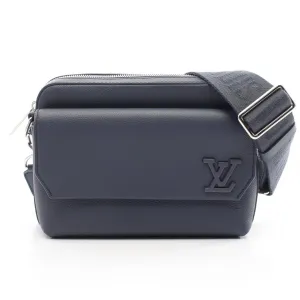 Louis Vuitton Leather Shoulder Bag (Pre-Owned)
