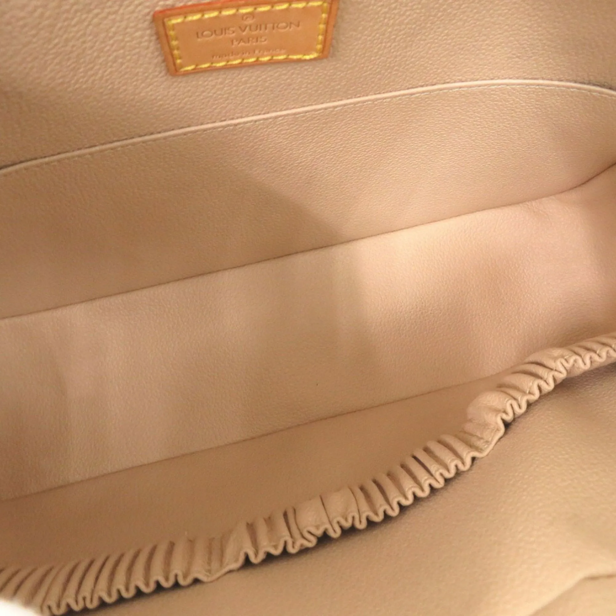 Louis Vuitton Monogram Monogram Pouch (Pre-Owned)