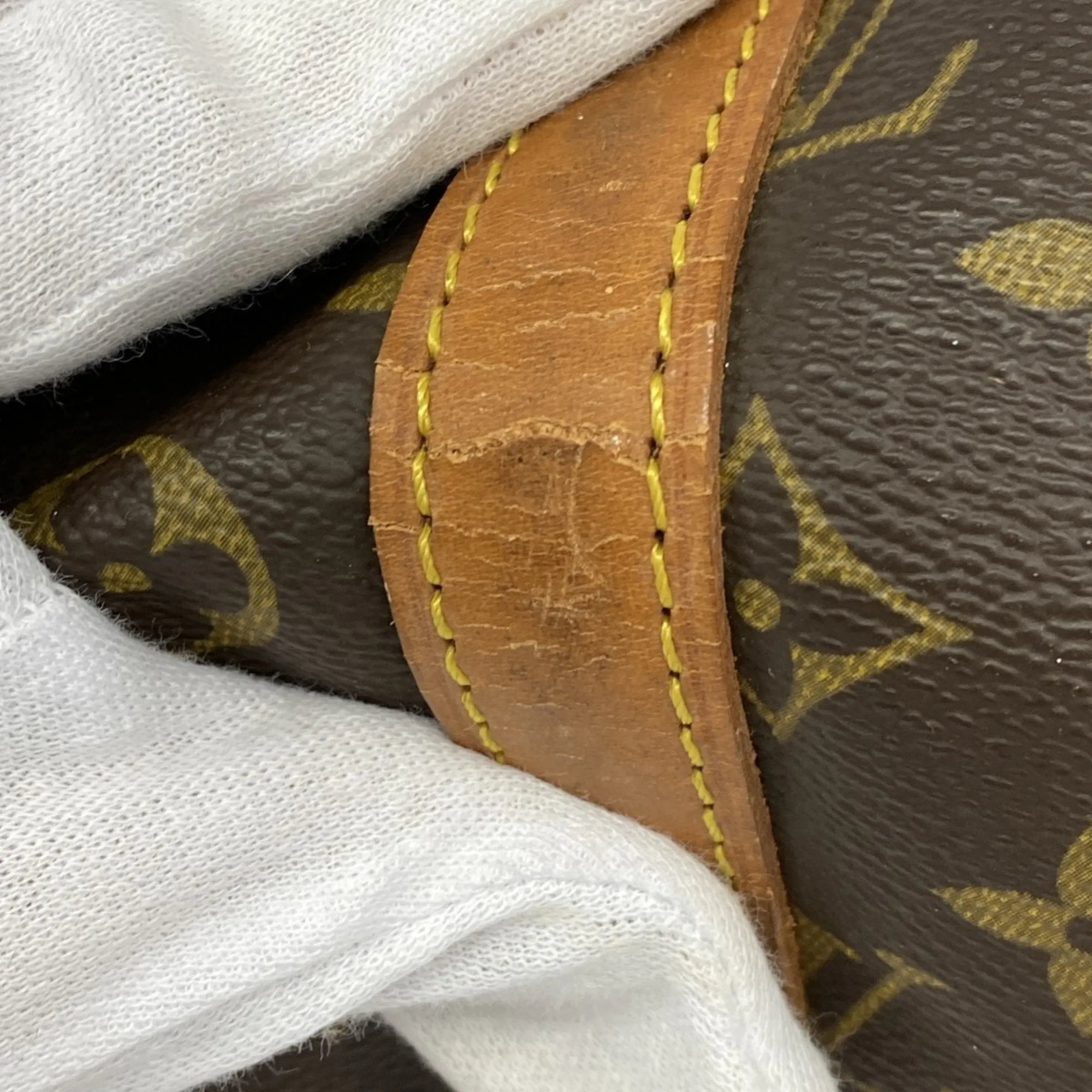 Louis Vuitton Sac Souple Canvas Travel Bag (Pre-Owned)