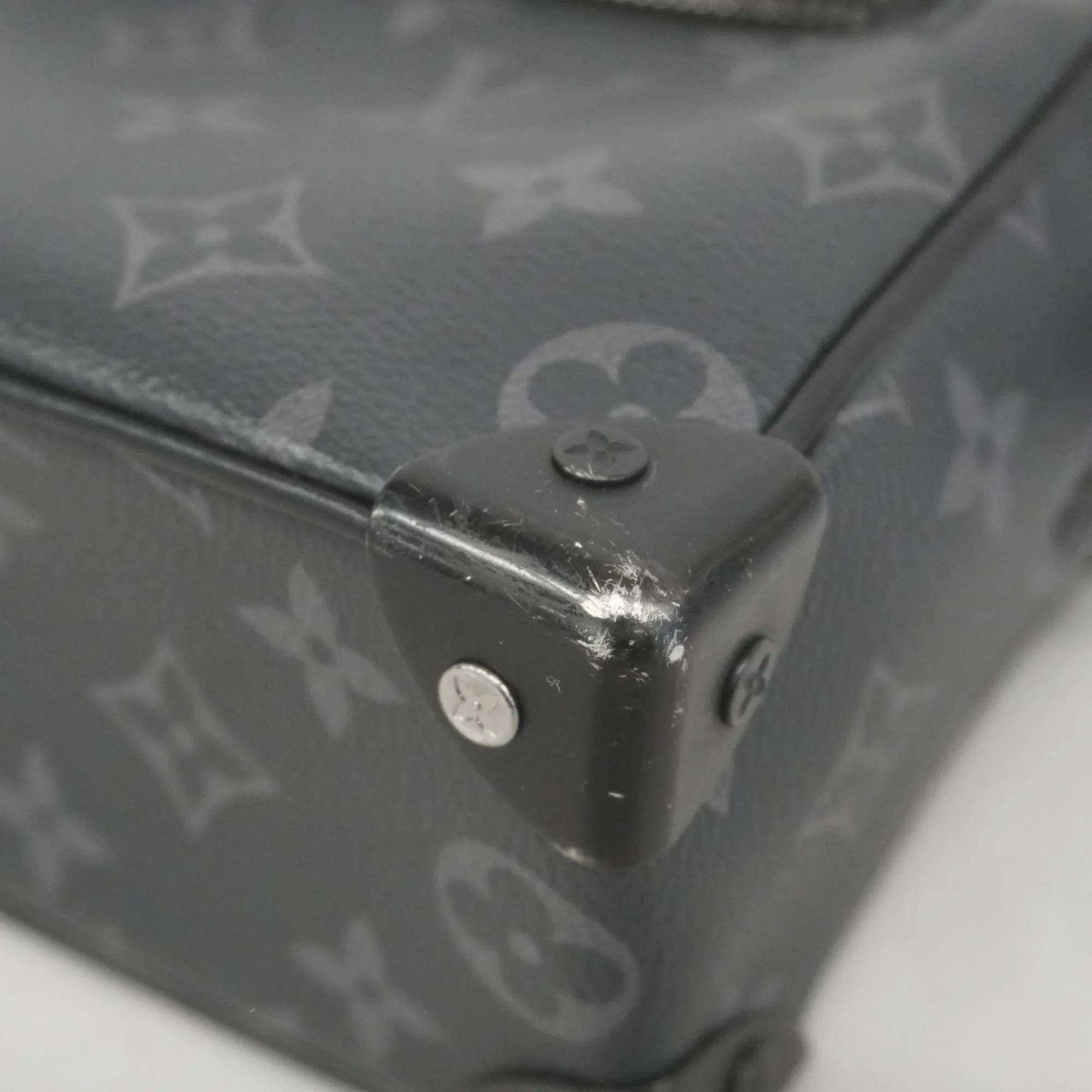 Louis Vuitton Shoulder Bag (Pre-Owned)