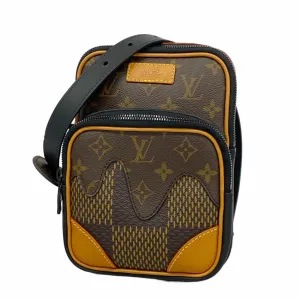 Louis Vuitton Shoulder Bag (Pre-Owned)