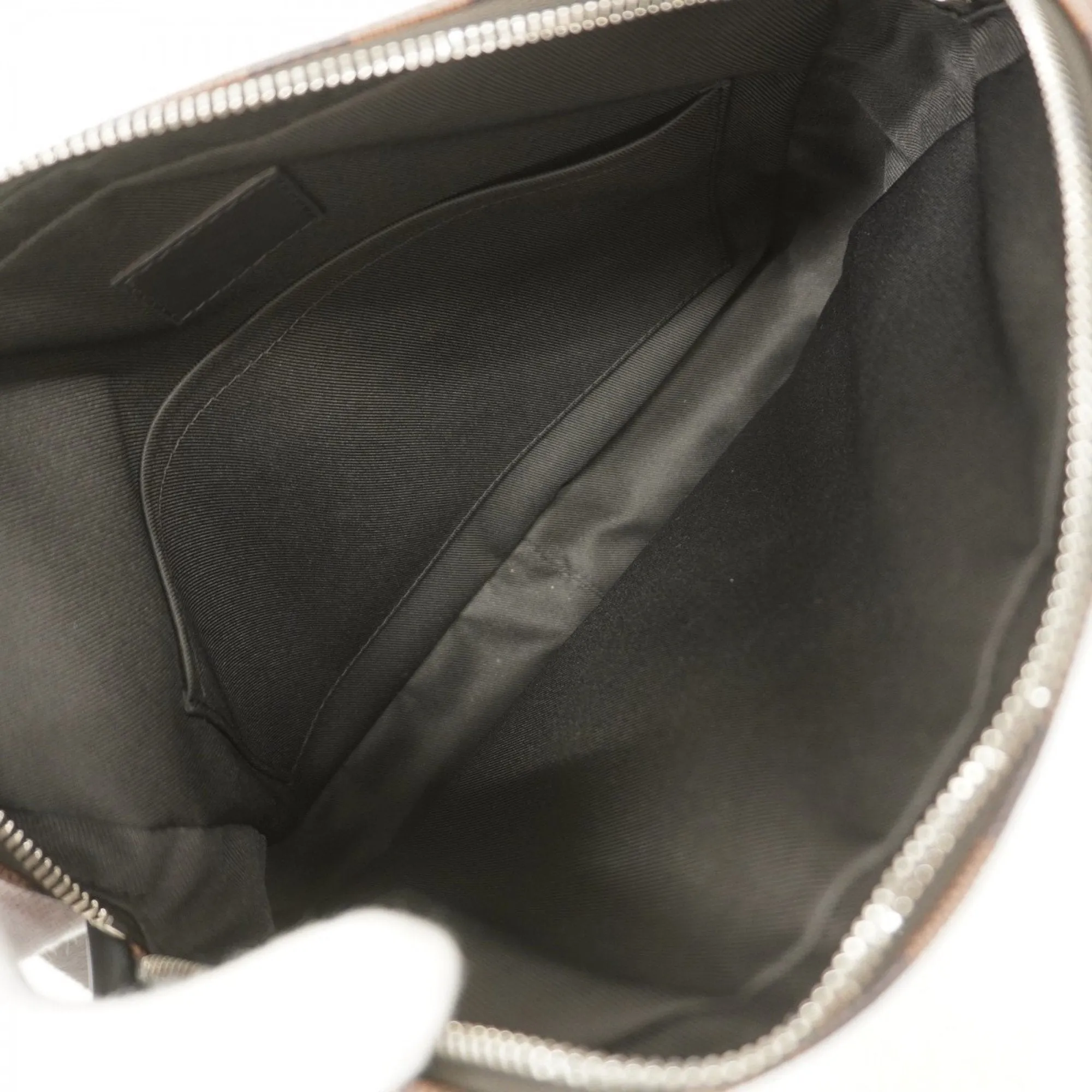 Louis Vuitton Shoulder Bag (Pre-Owned)