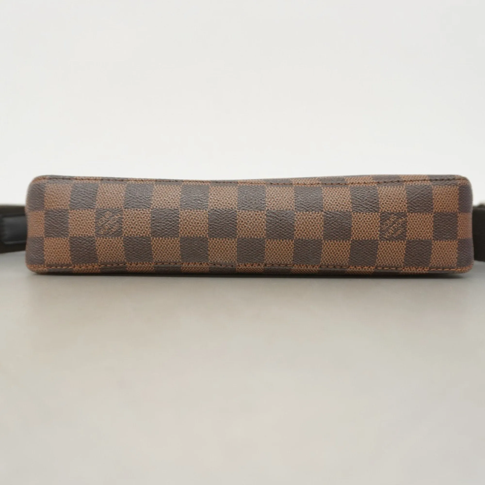 Louis Vuitton Shoulder Bag (Pre-Owned)