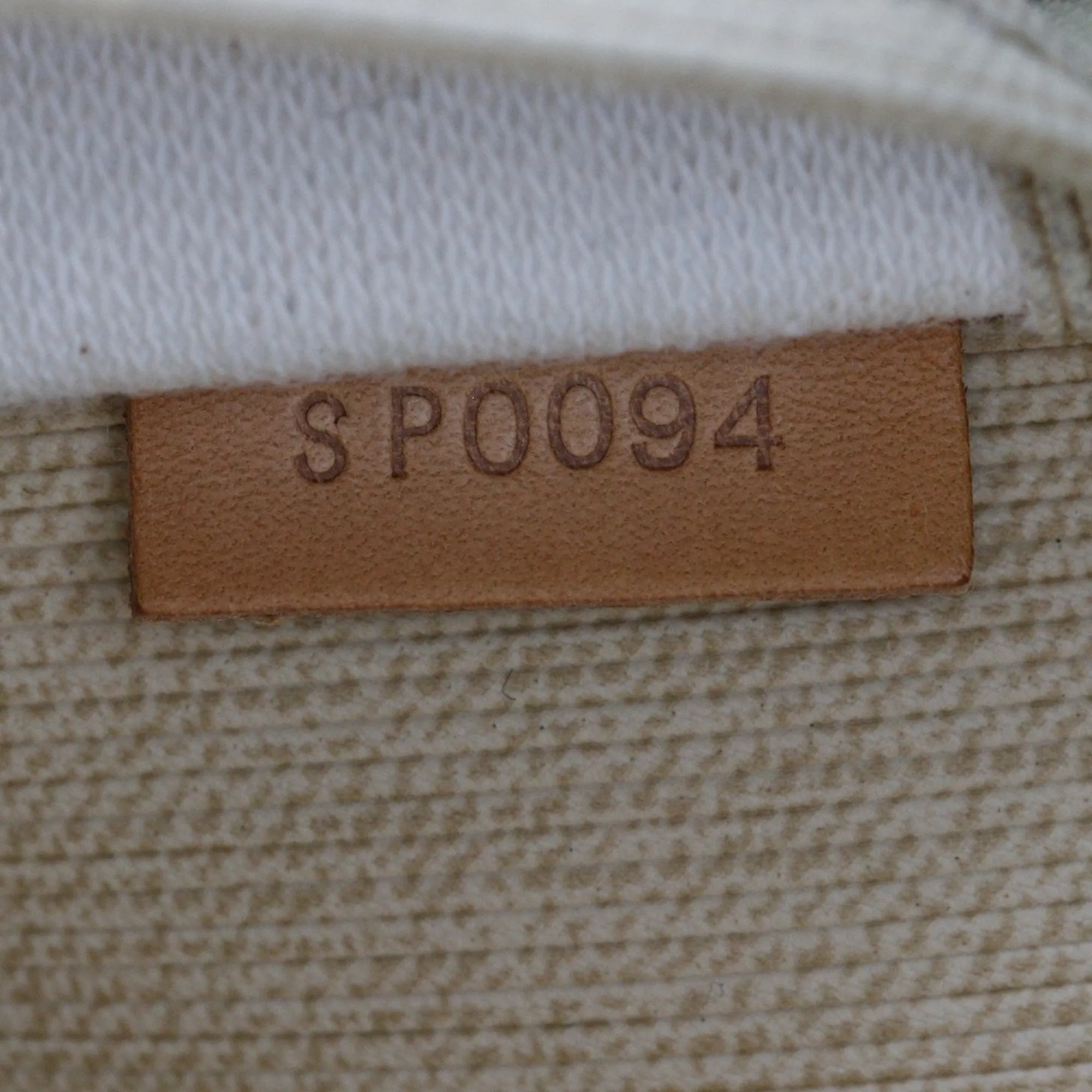 Louis Vuitton Sirius Canvas Travel Bag (Pre-Owned)
