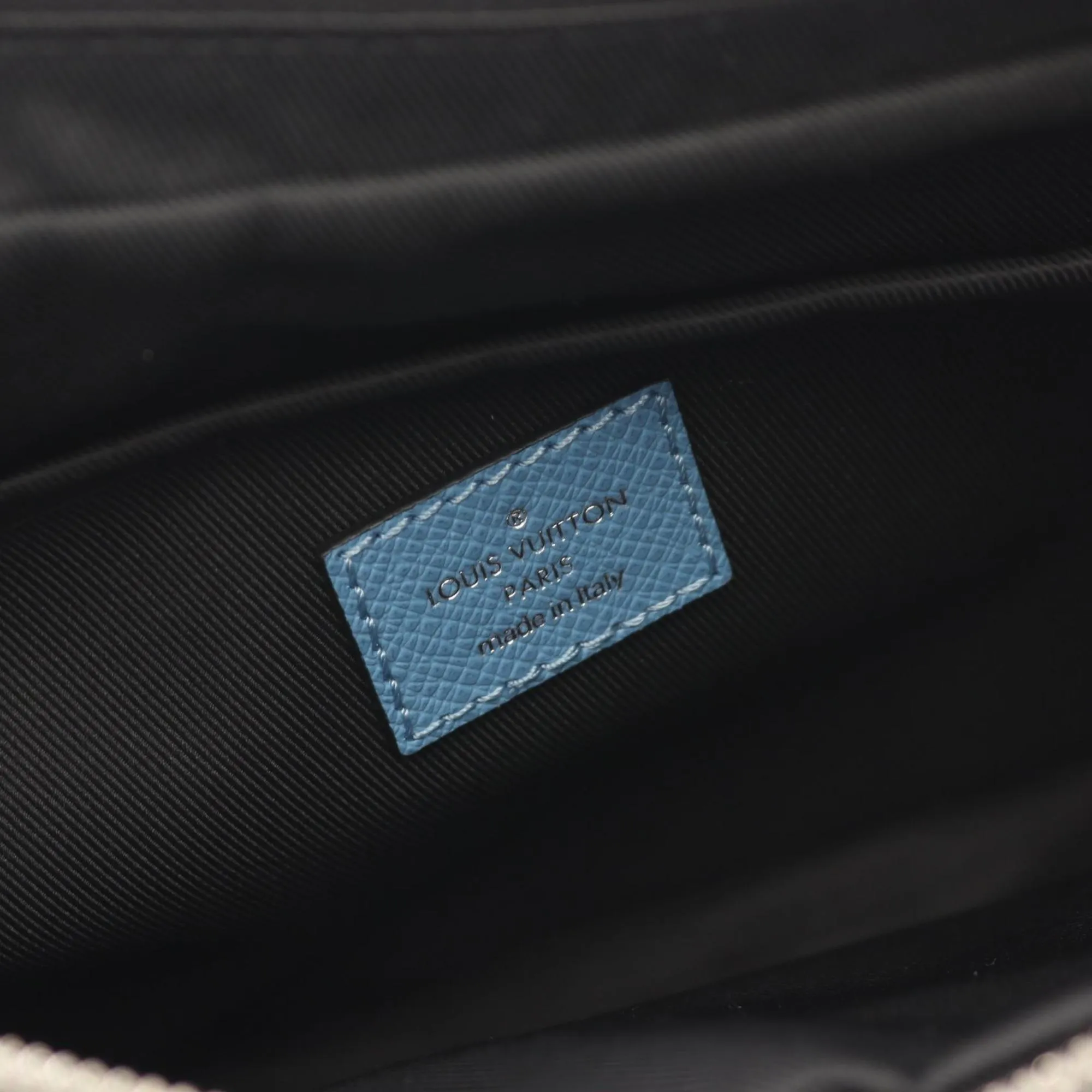 Louis Vuitton Taigarama Shoulder Bag (Pre-Owned)