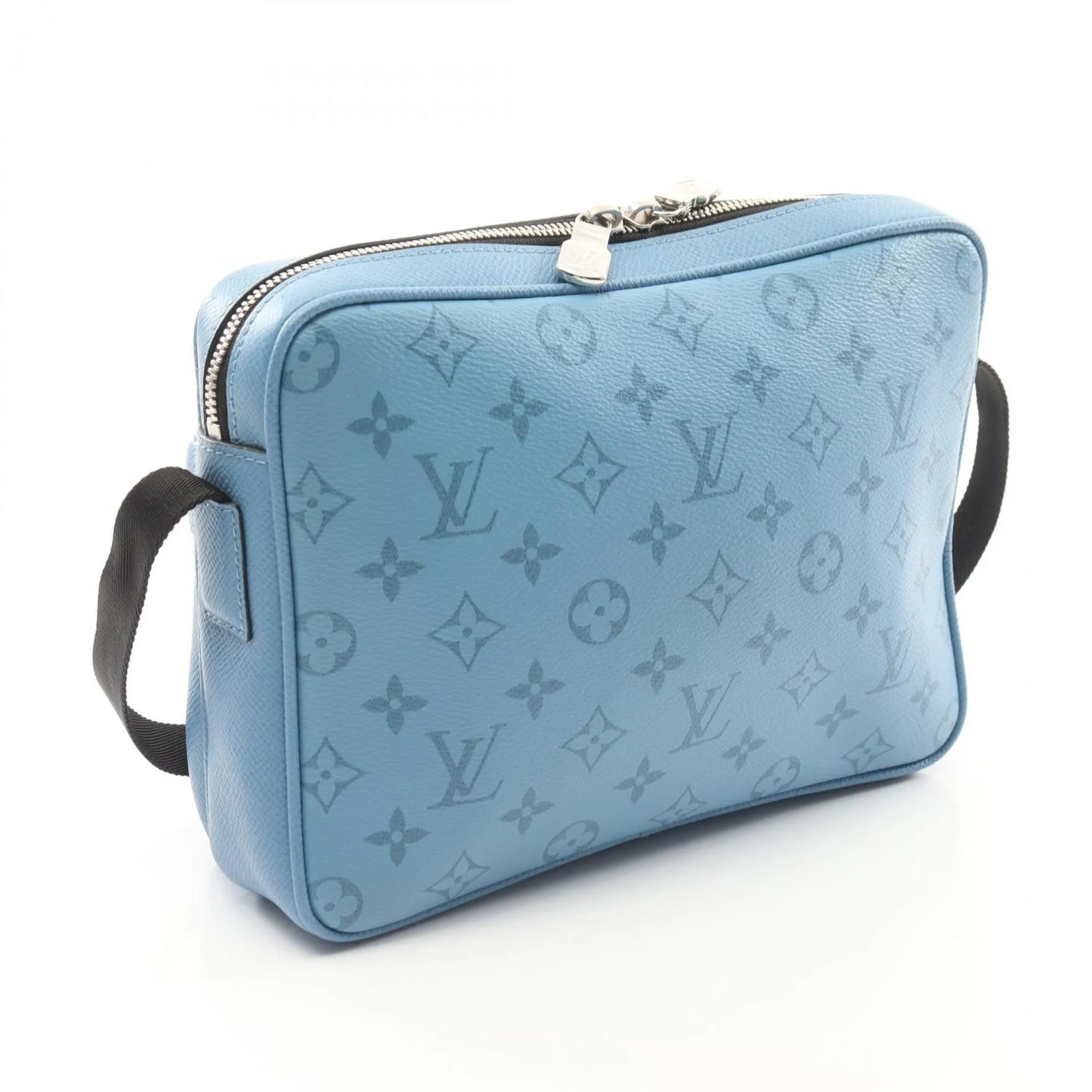 Louis Vuitton Taigarama Shoulder Bag (Pre-Owned)
