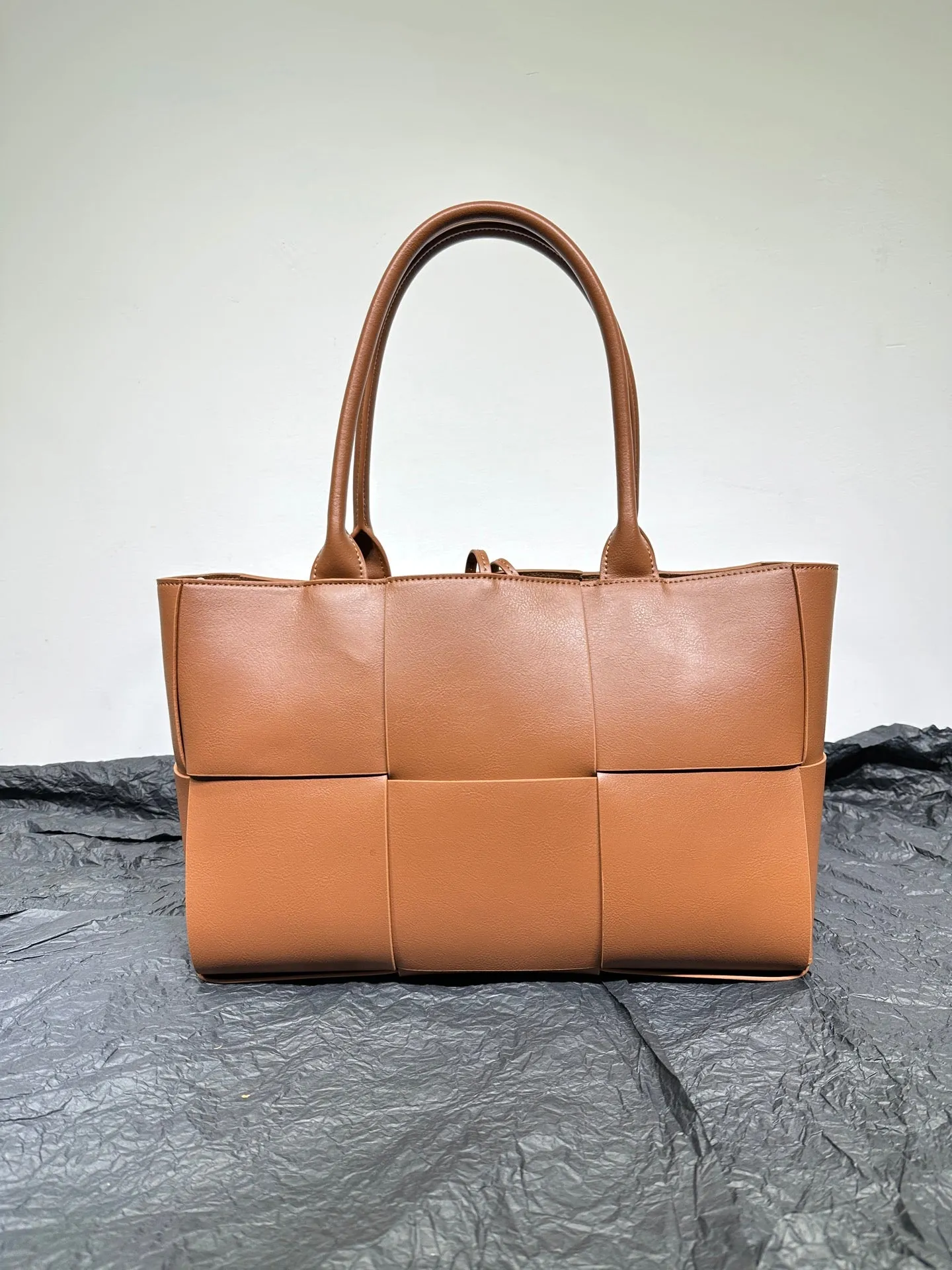Quilted Large Leather Tote Bag, Minimalist Top Handle Bag, Elegant Convertible Shoulder Bag, Classic Style Soft Leather Work Bag
