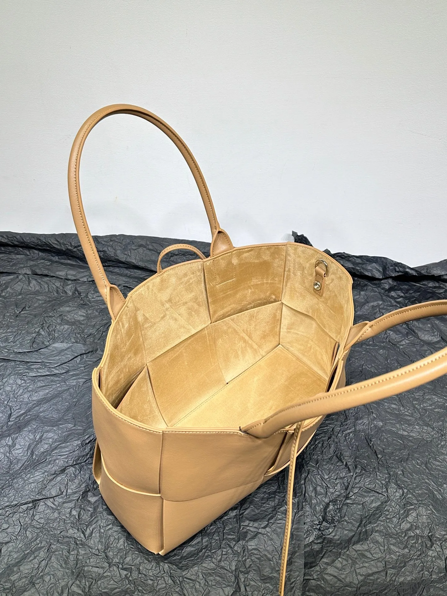 Quilted Large Leather Tote Bag, Minimalist Top Handle Bag, Elegant Convertible Shoulder Bag, Classic Style Soft Leather Work Bag