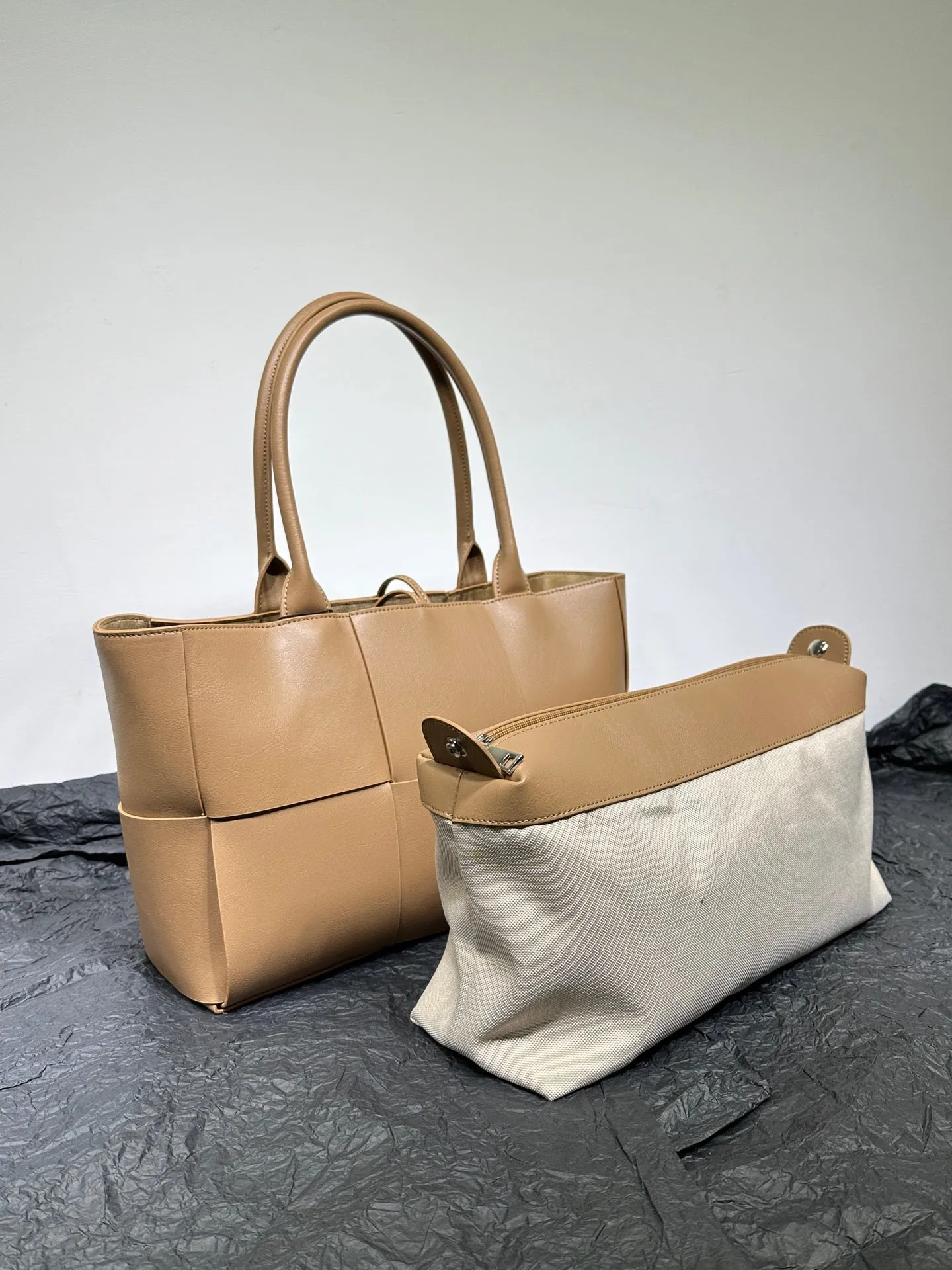Quilted Large Leather Tote Bag, Minimalist Top Handle Bag, Elegant Convertible Shoulder Bag, Classic Style Soft Leather Work Bag