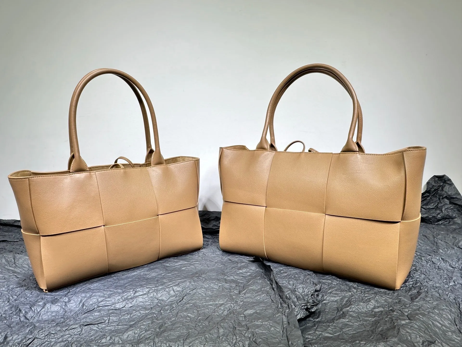 Quilted Large Leather Tote Bag, Minimalist Top Handle Bag, Elegant Convertible Shoulder Bag, Classic Style Soft Leather Work Bag