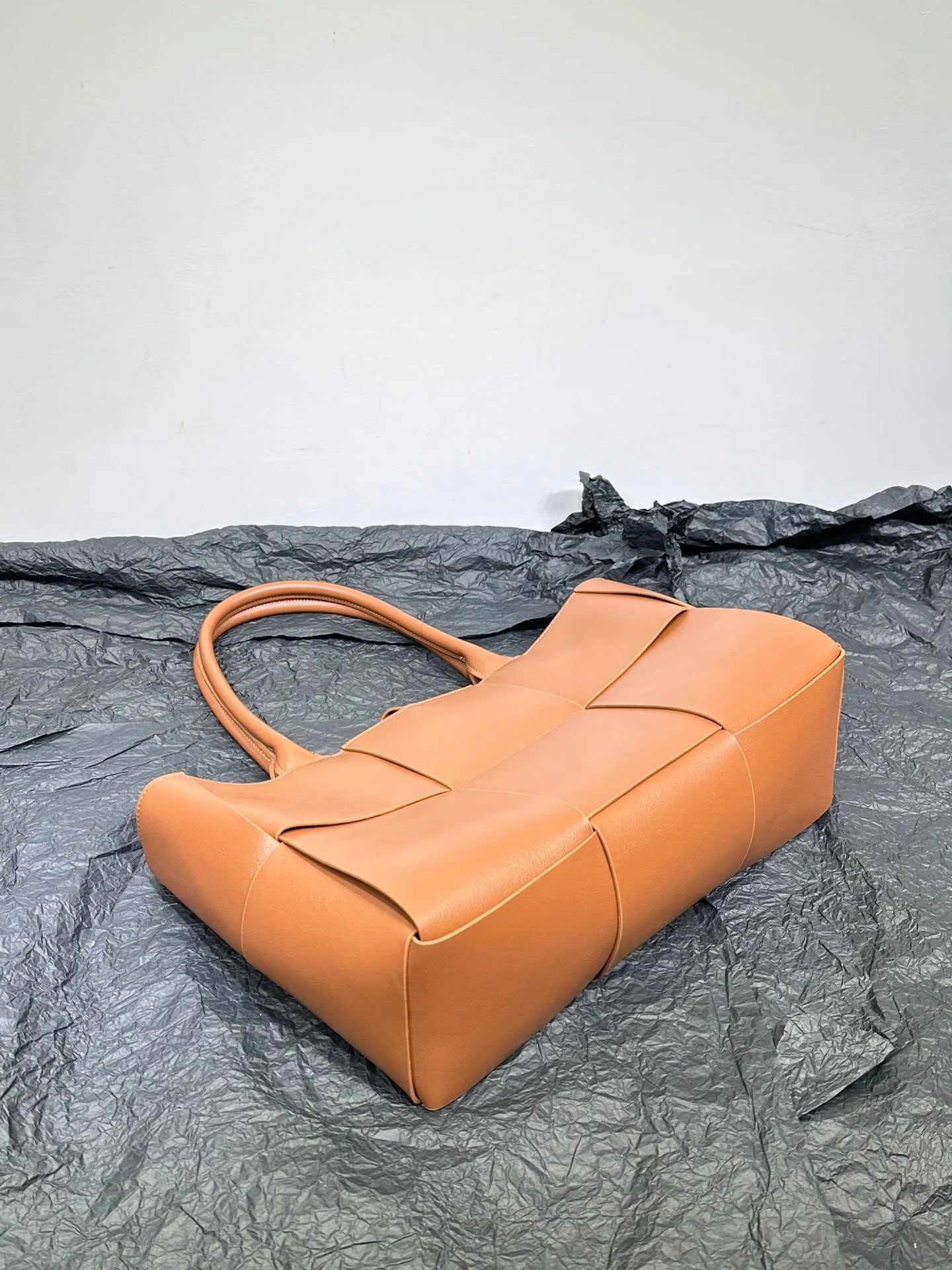 Quilted Large Leather Tote Bag, Minimalist Top Handle Bag, Elegant Convertible Shoulder Bag, Classic Style Soft Leather Work Bag