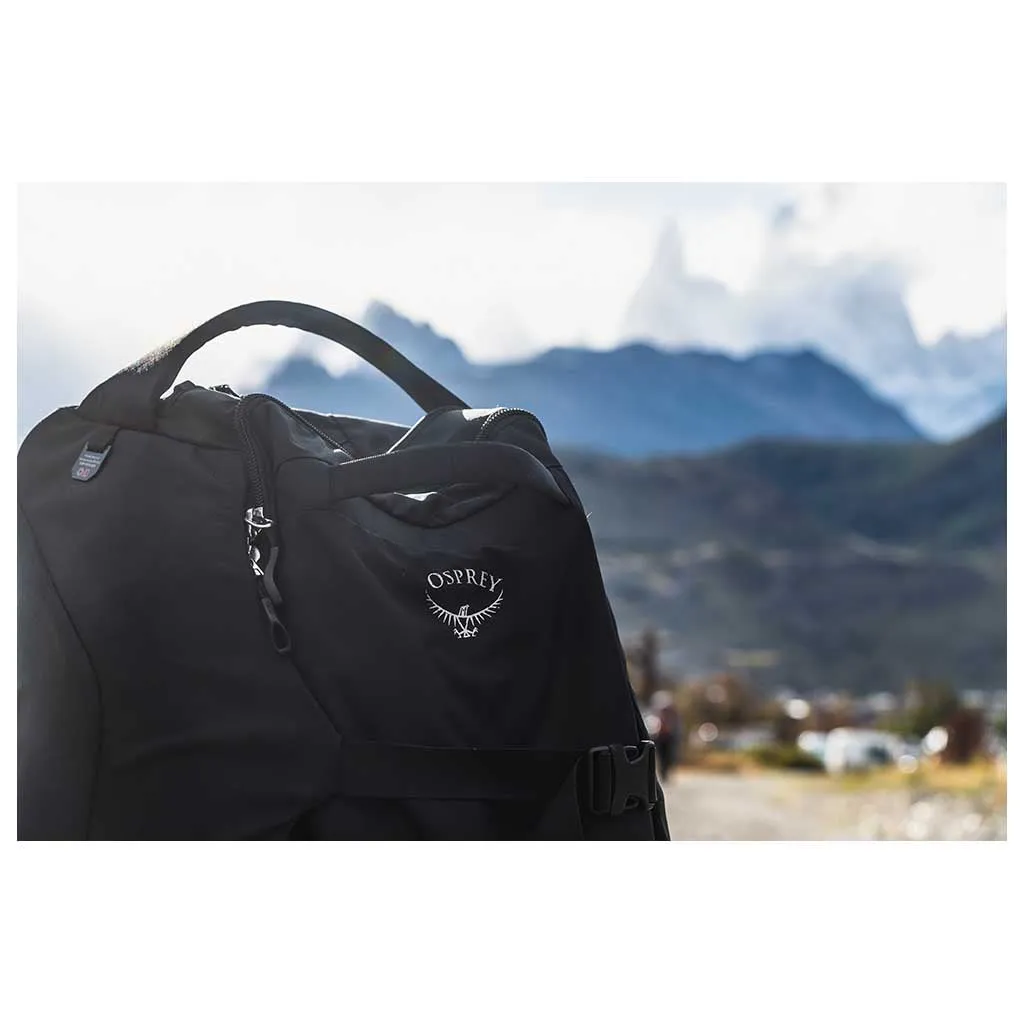 Sojourn Shuttle Wheeled Duffle 130