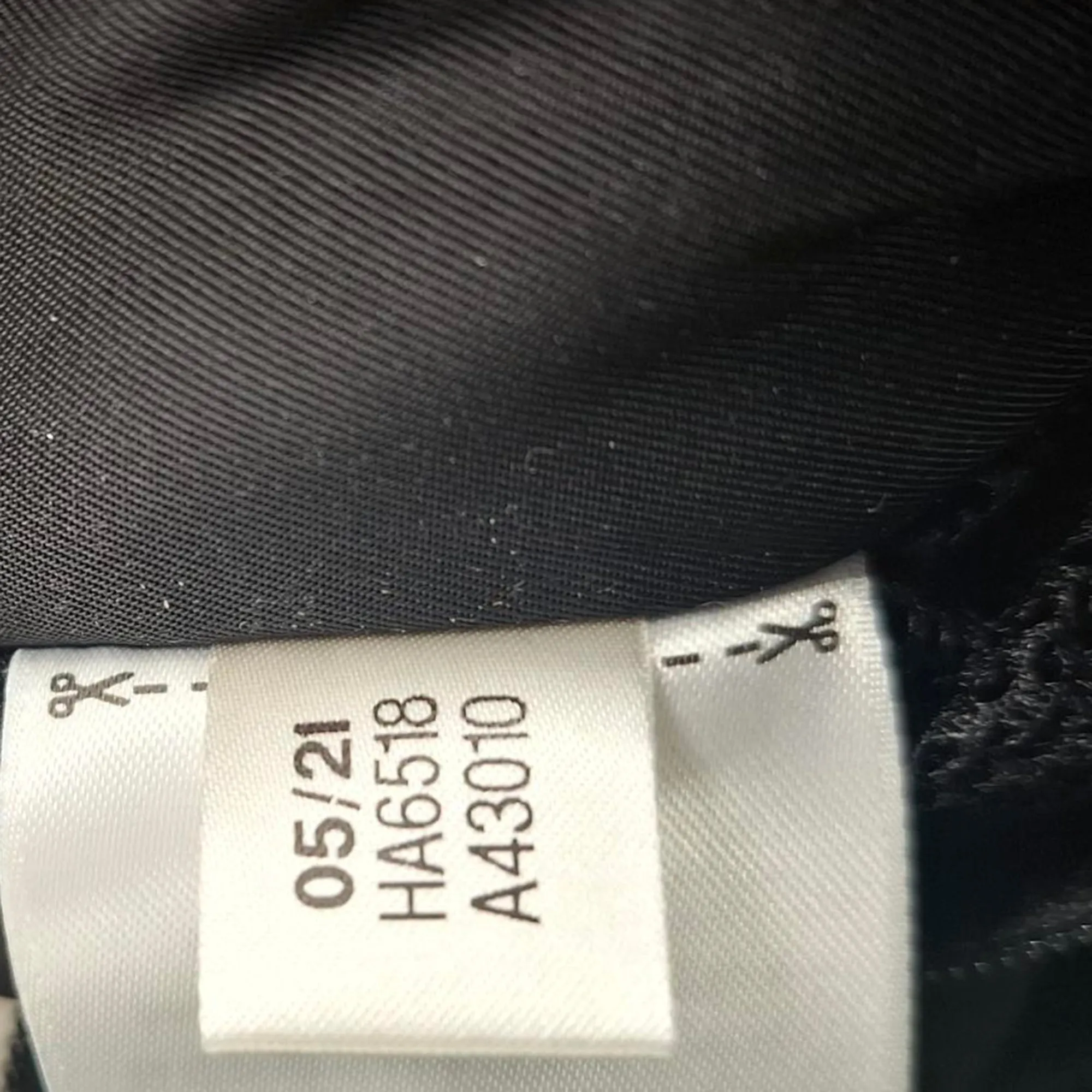Y-3 Yohji Yamamoto Logo  3-Way Sling Bag in Black Nylon