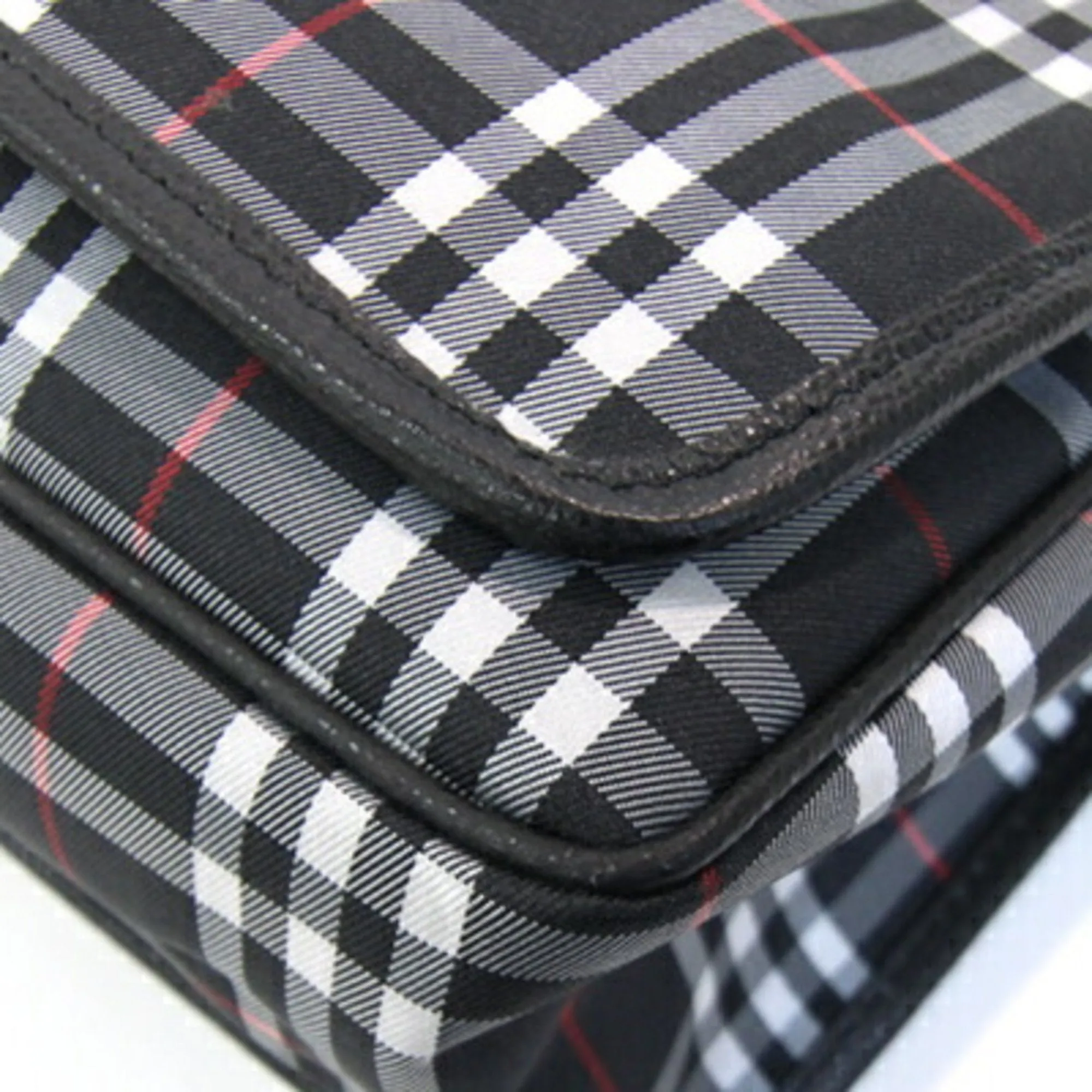 Burberry Pvc Leather Shoulder Bag (Pre-Owned)