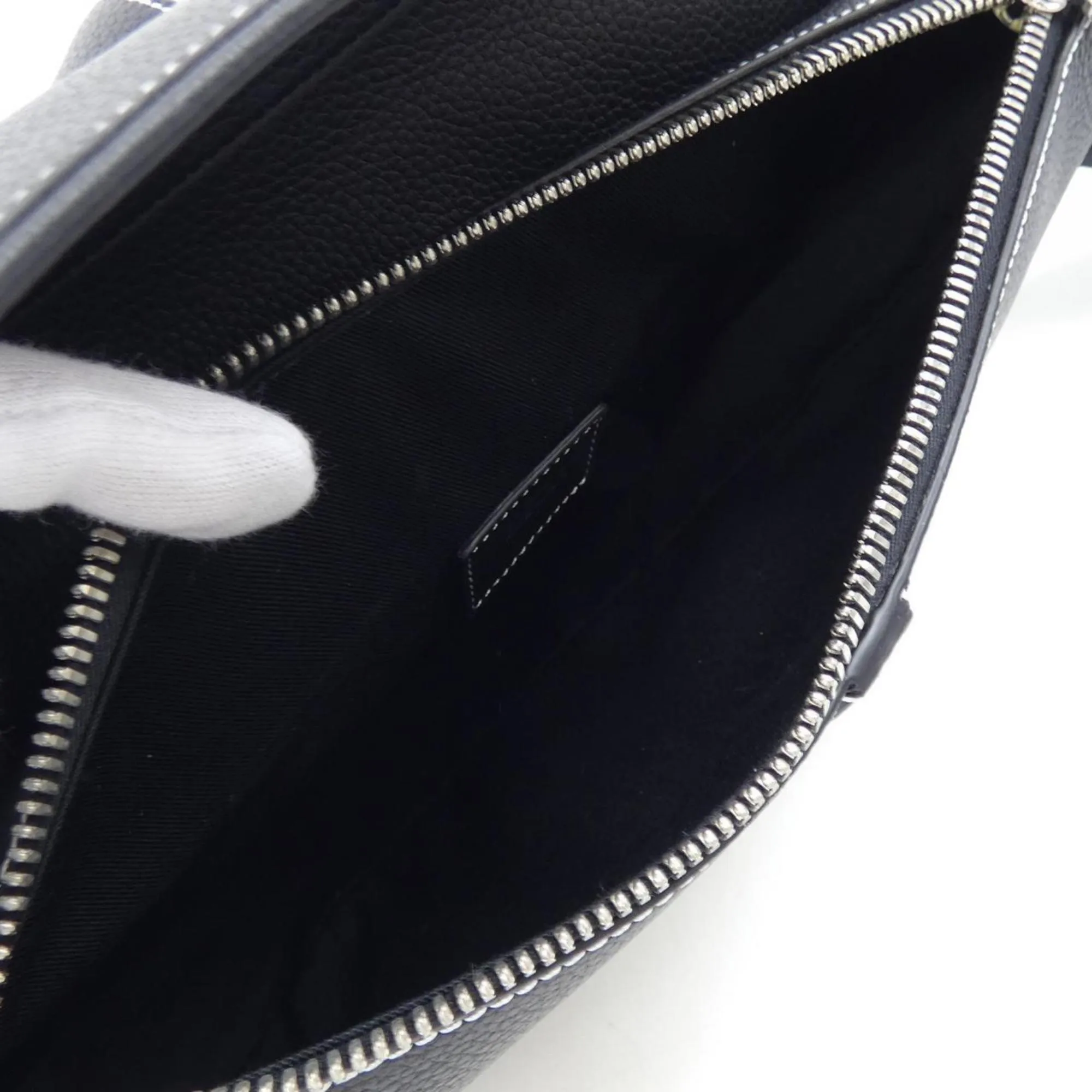 Christian Dior Leather Handbag (Pre-Owned)