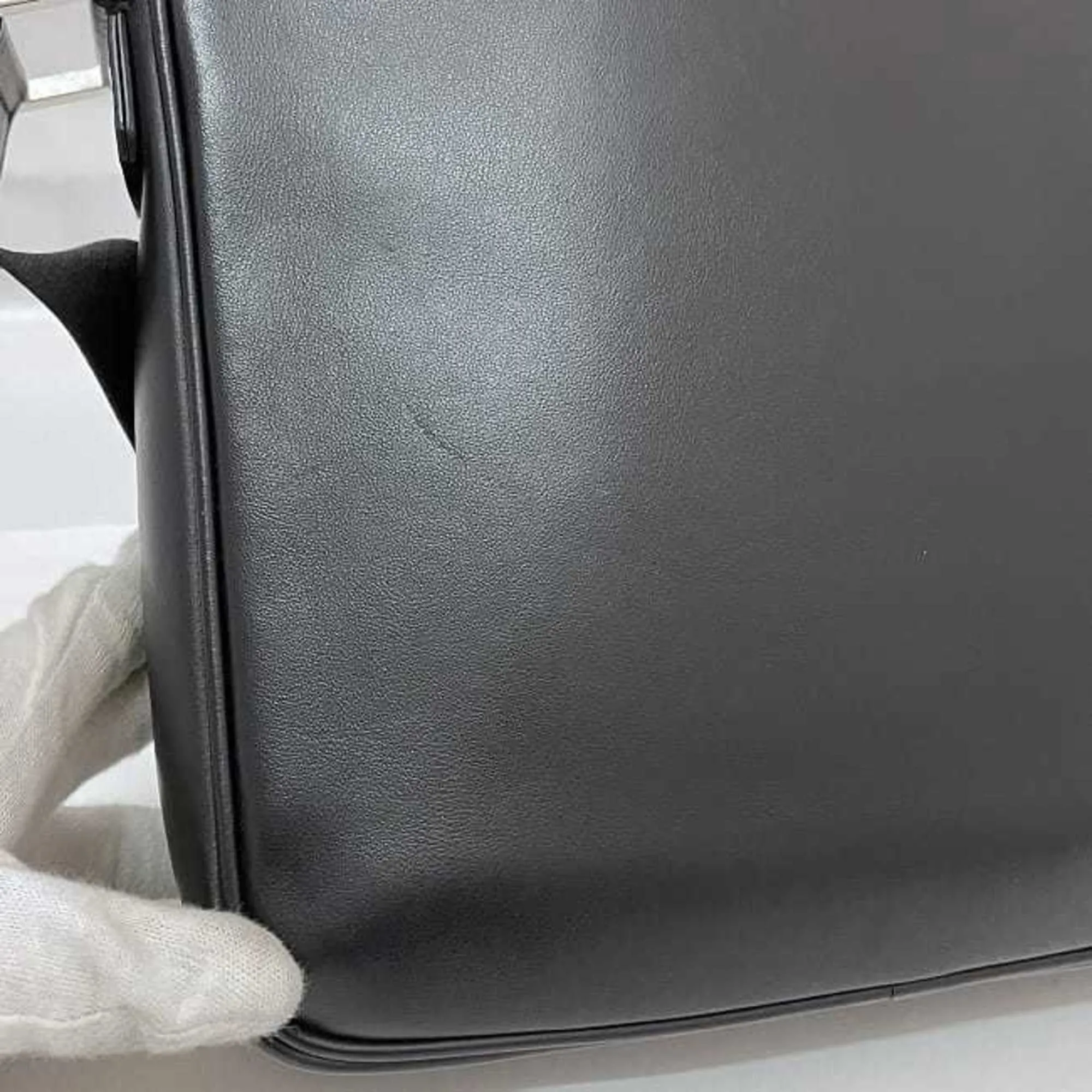 Fendi Leather Shoulder Bag (Pre-Owned)