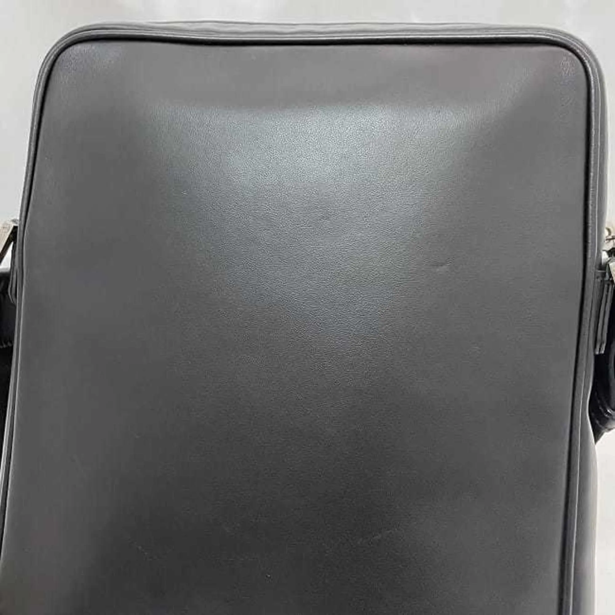 Fendi Leather Shoulder Bag (Pre-Owned)
