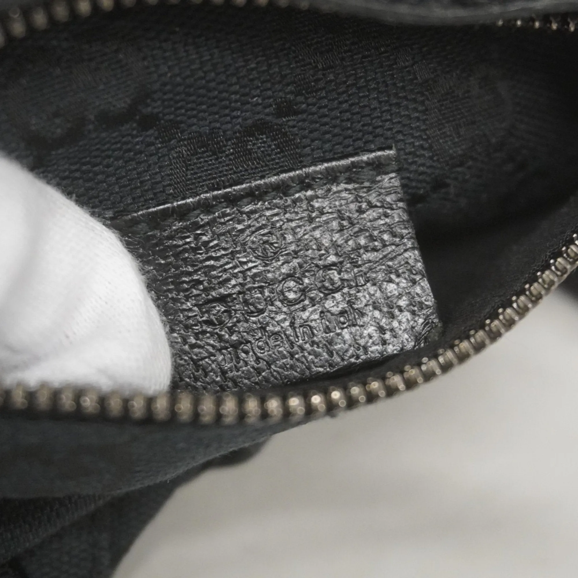 Gucci Canvas Fanny Pack (Pre-Owned)