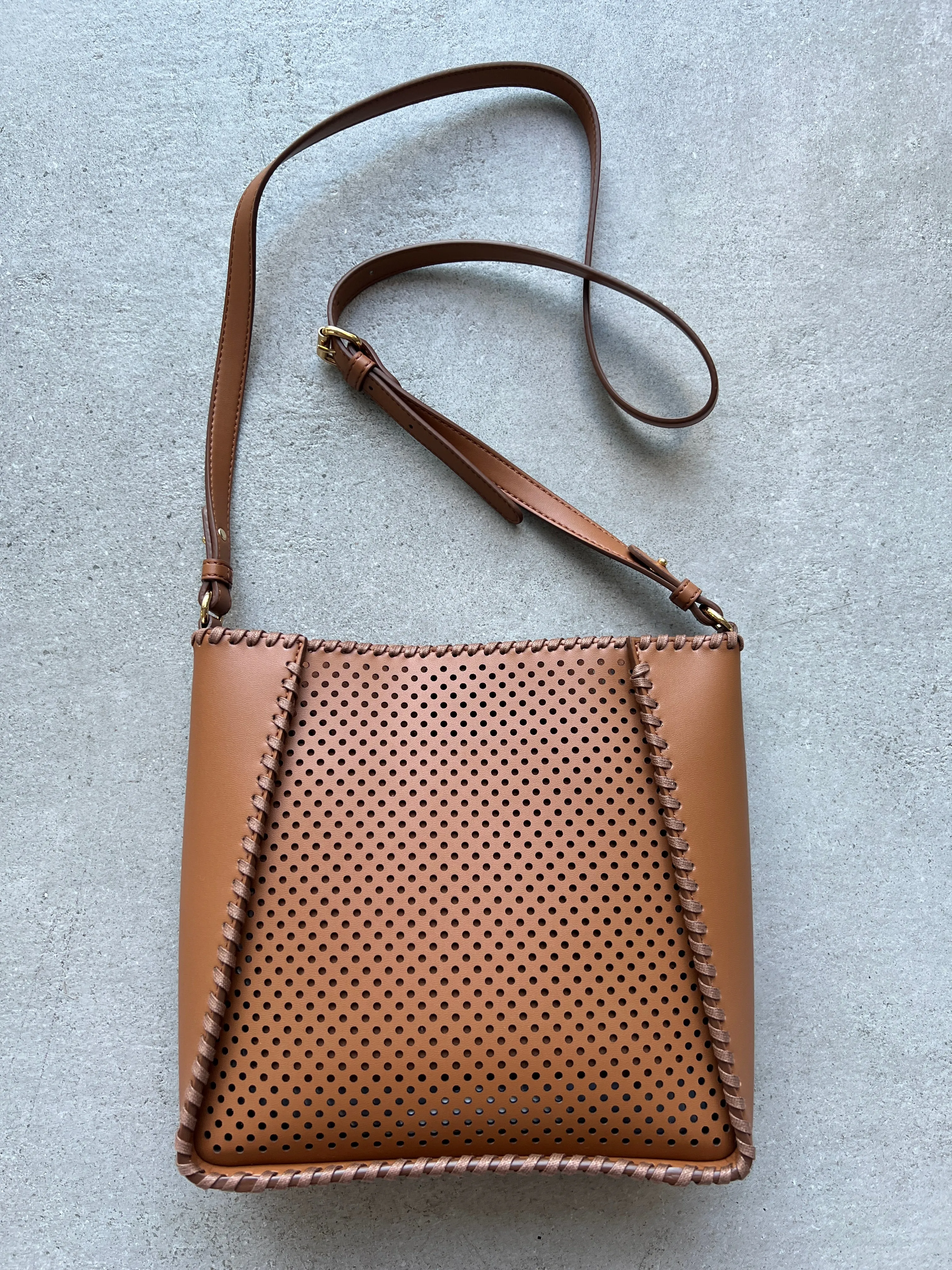 Logo Hobo Perforated, Cuoio