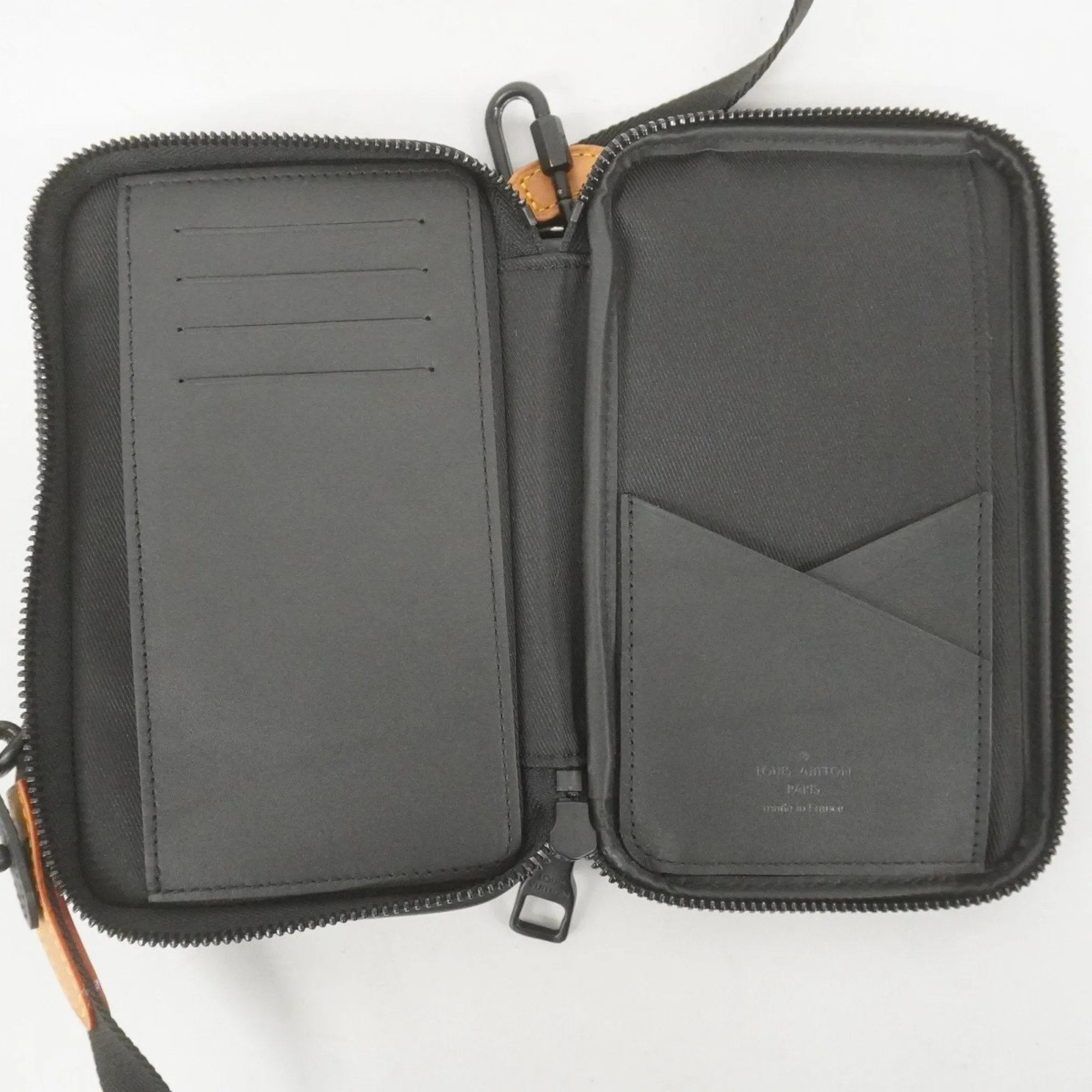 Louis Vuitton Shoulder Bag (Pre-Owned)