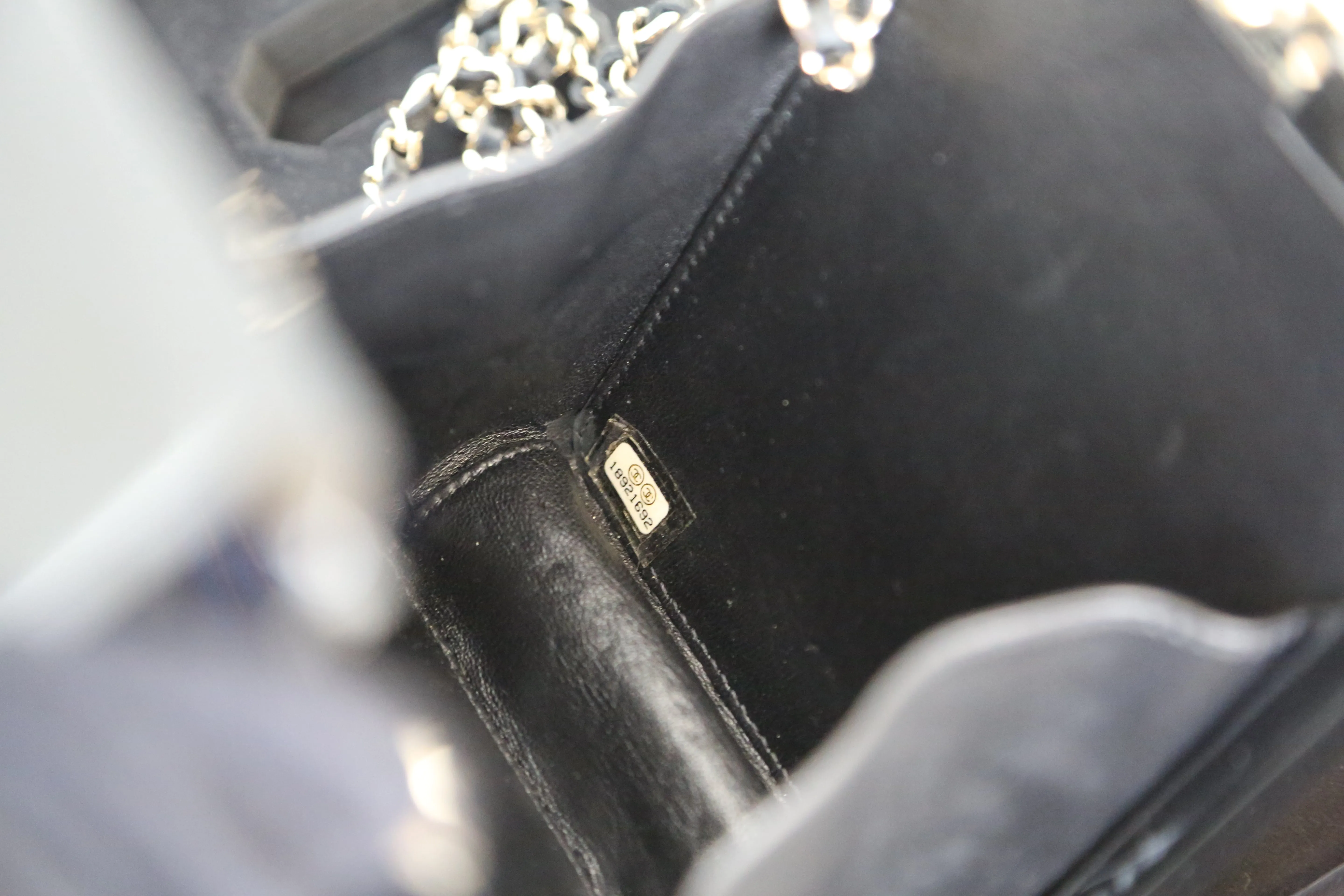 N5 Perfume Bottle Minaudi??re Clutch Bag 2013