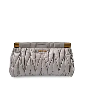 Putty Matelass?? Clutch
